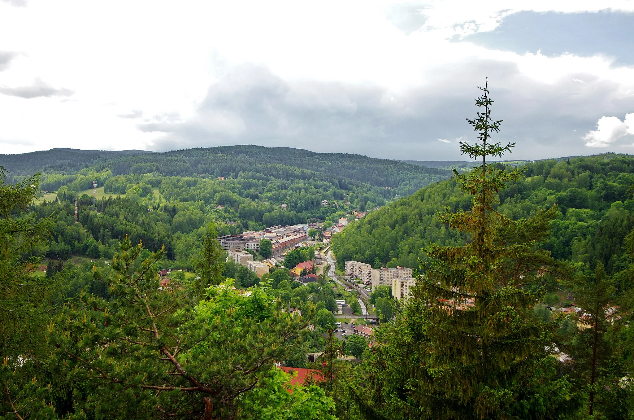 Photo showing: Pohled na Nejdek z Křížového vrchu, okres Karlovy Vary