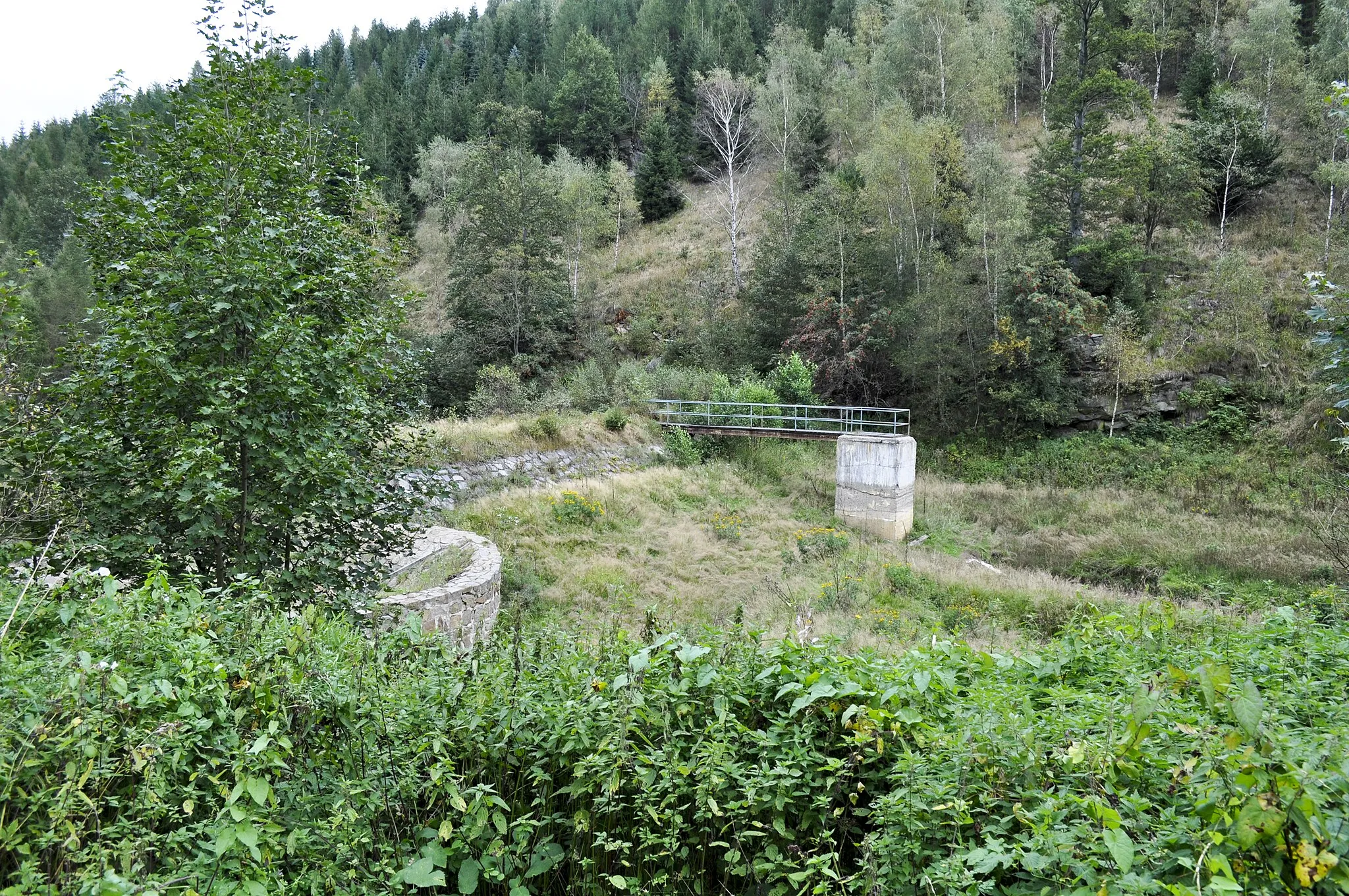 Photo showing: Gabrielina Huť - reconstructed water reservoir