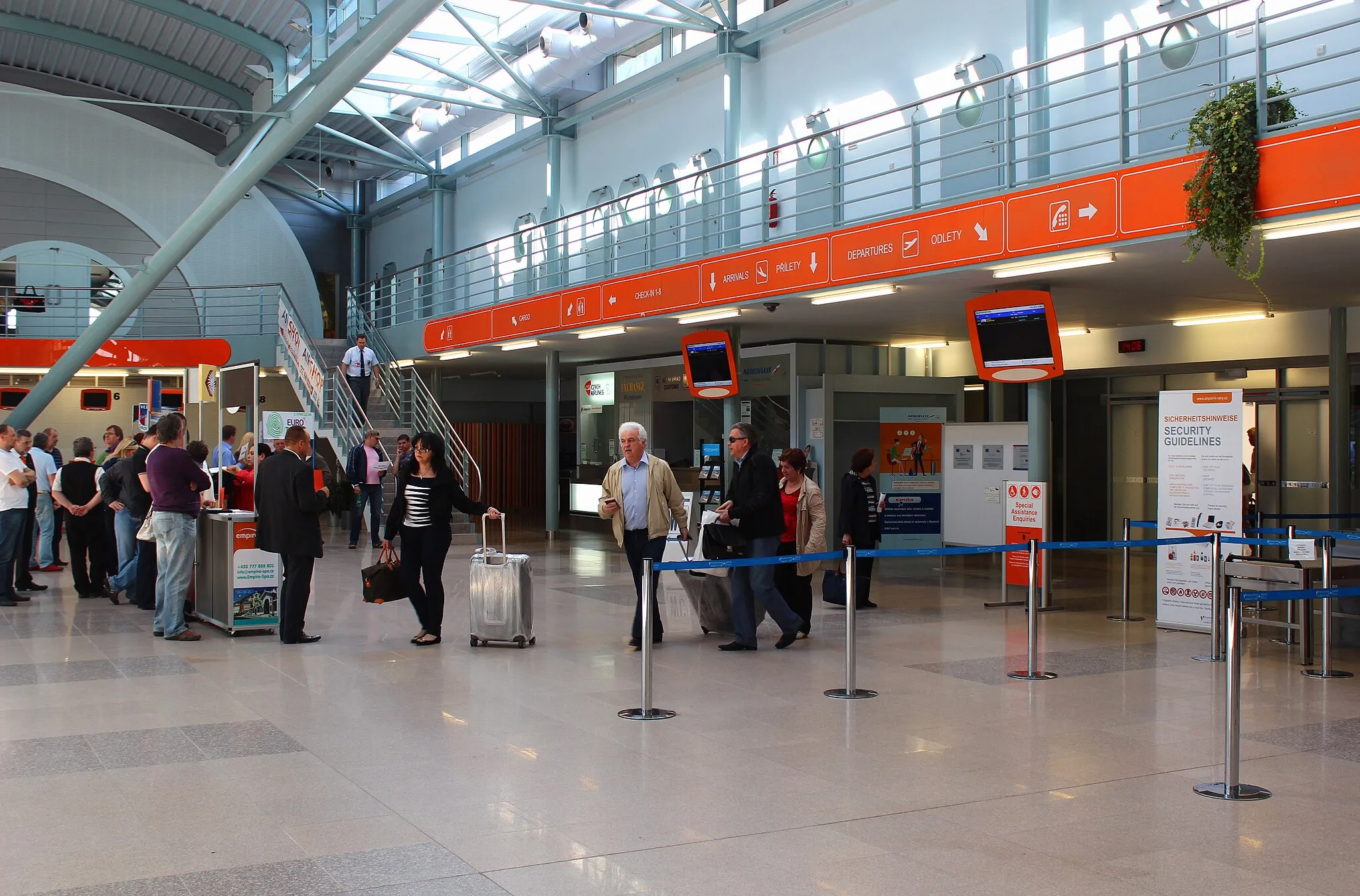 Photo showing: New terminal at Karlovy Vary Airport, Czech Republic