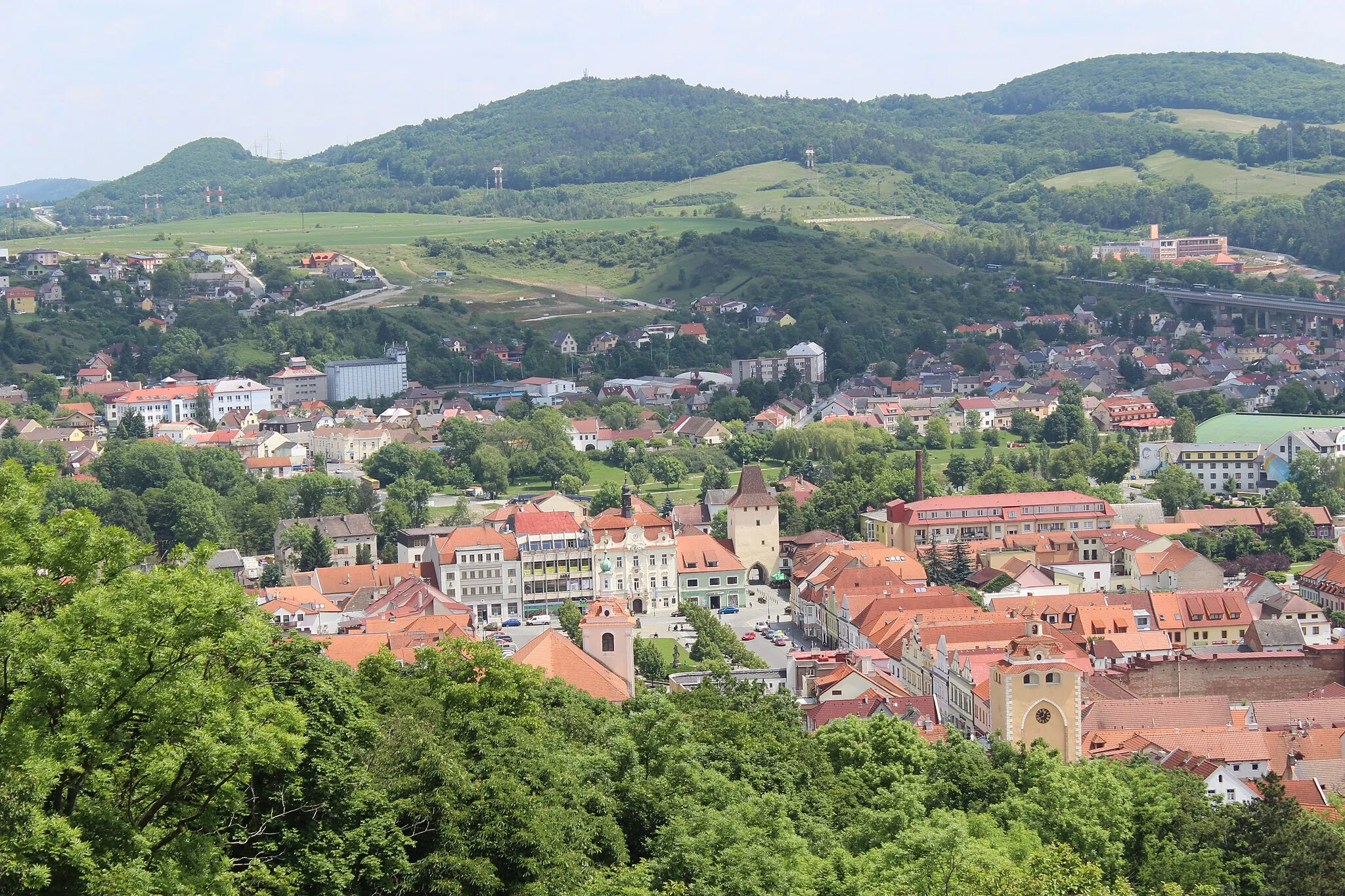 Photo showing: Views from lookout tower Městská hora in Beroun
Views of Beroun