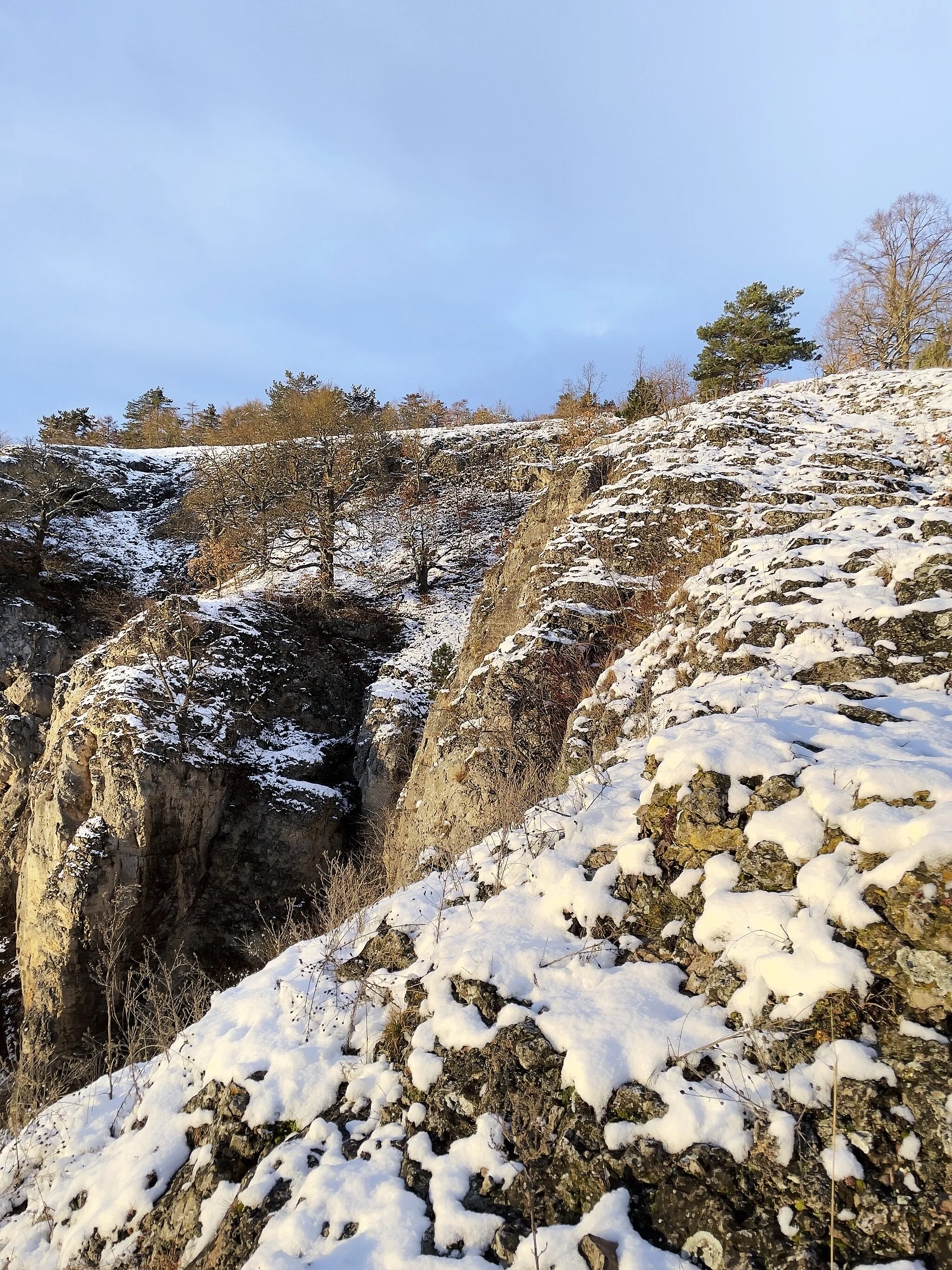Photo showing: Limestone cliffs in the setting sun