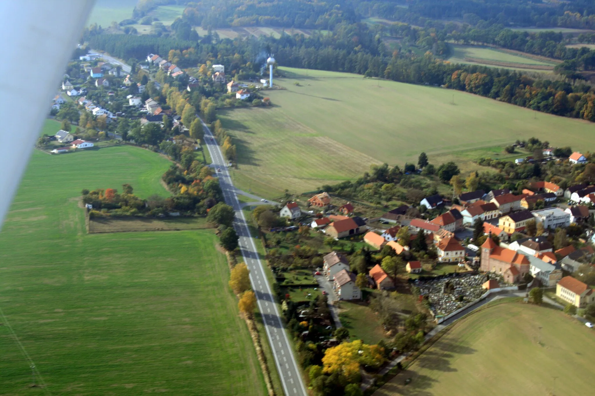 Photo showing: Air photo of the villag of Staré Sedlo, part of Orlík nad Vltavou municipality in Písek District,  South Bohemian Region, the Czech Republic
