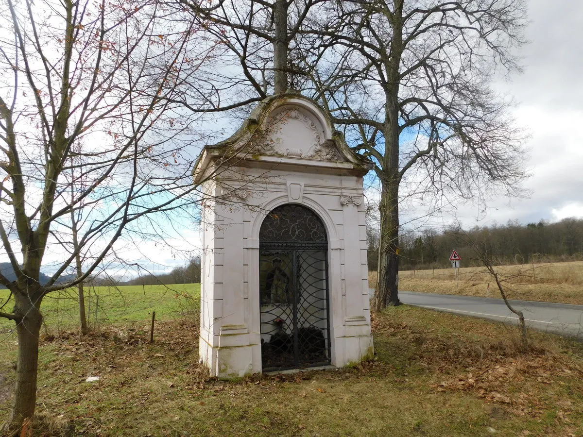 Photo showing: Chapel-shrine in Václavice in Benešov District – entry no. 44724.