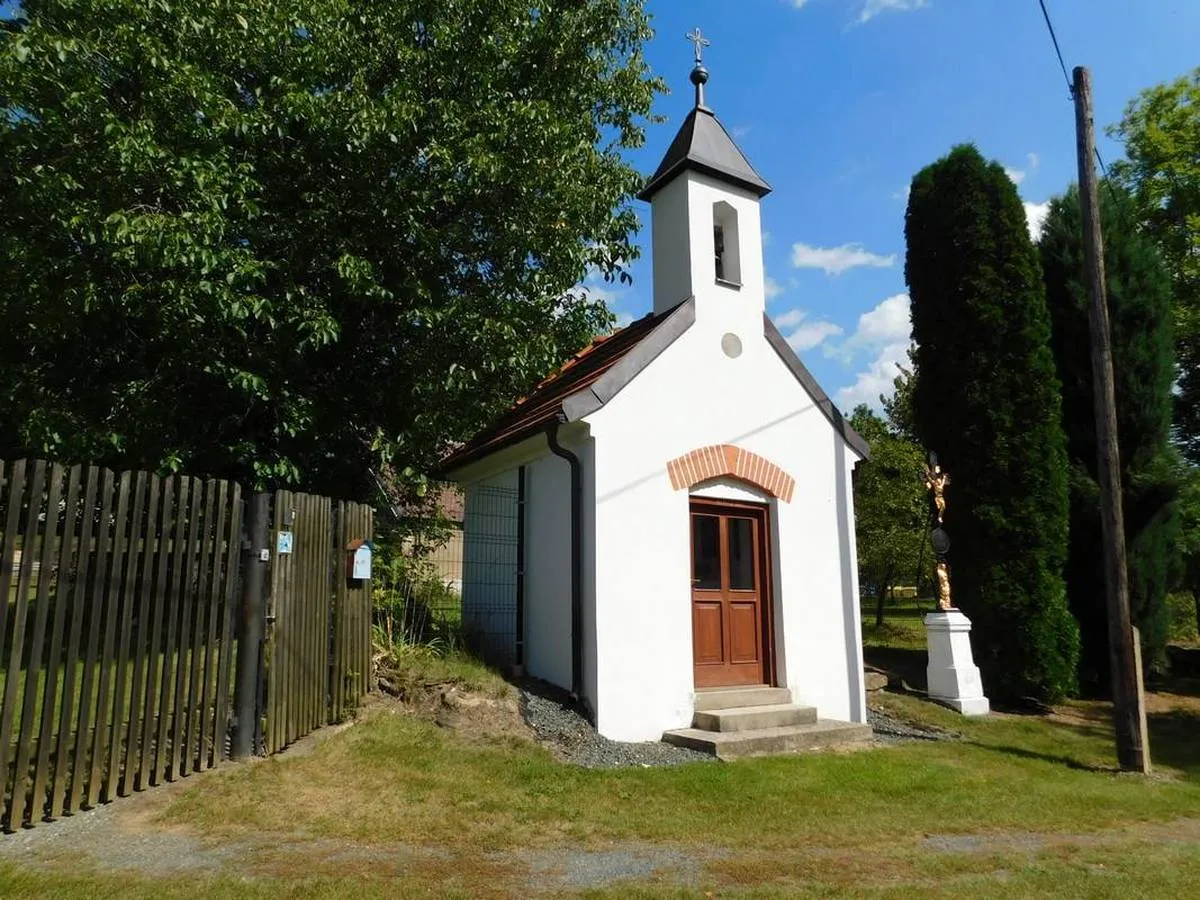 Photo showing: Chapel in Loket in Benešov District – entry no. 28647.