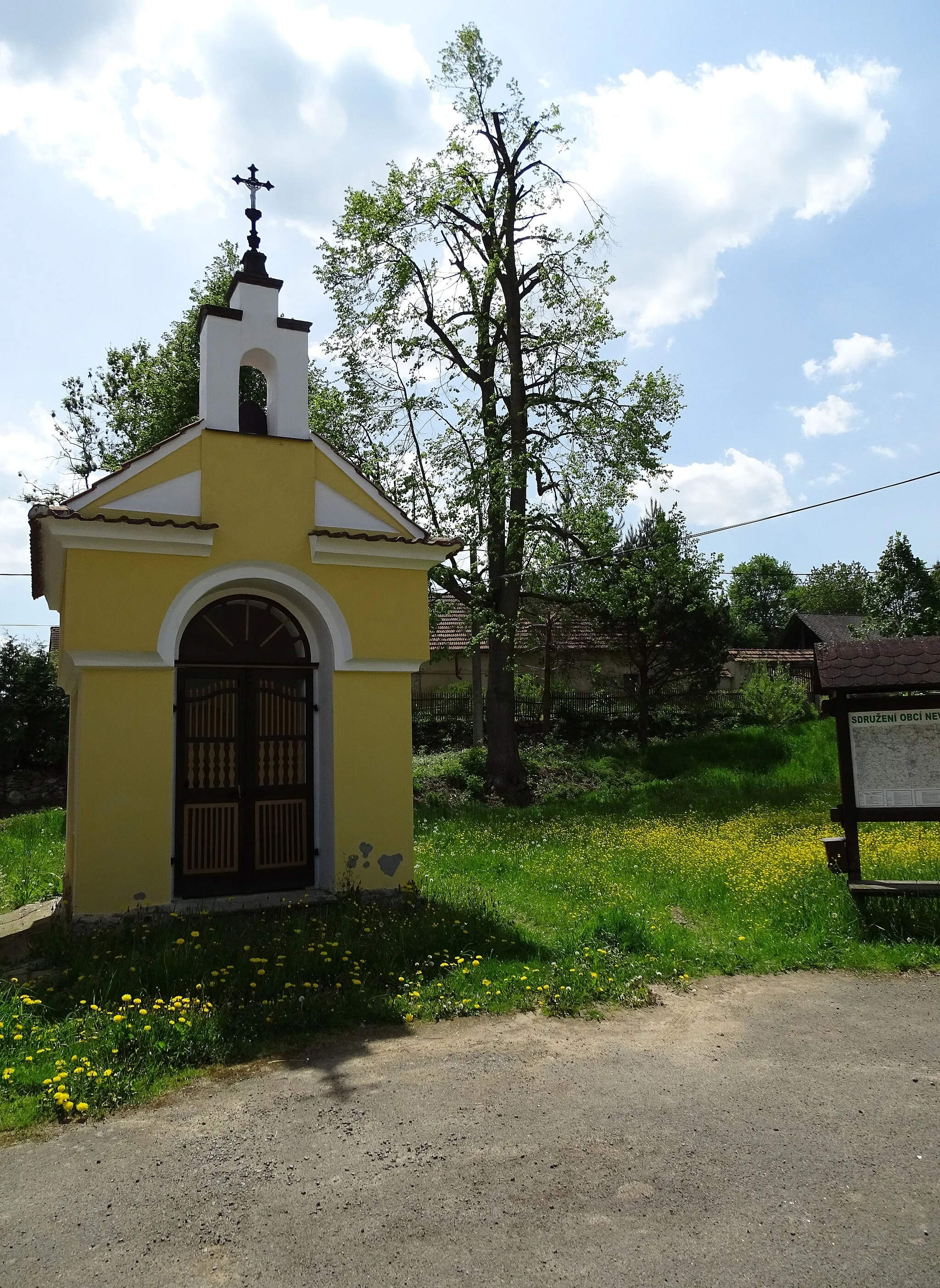 Photo showing: Křečovice-Strážovice, Benešov District, Central Bohemian Region, Czech Republic. A chapel.