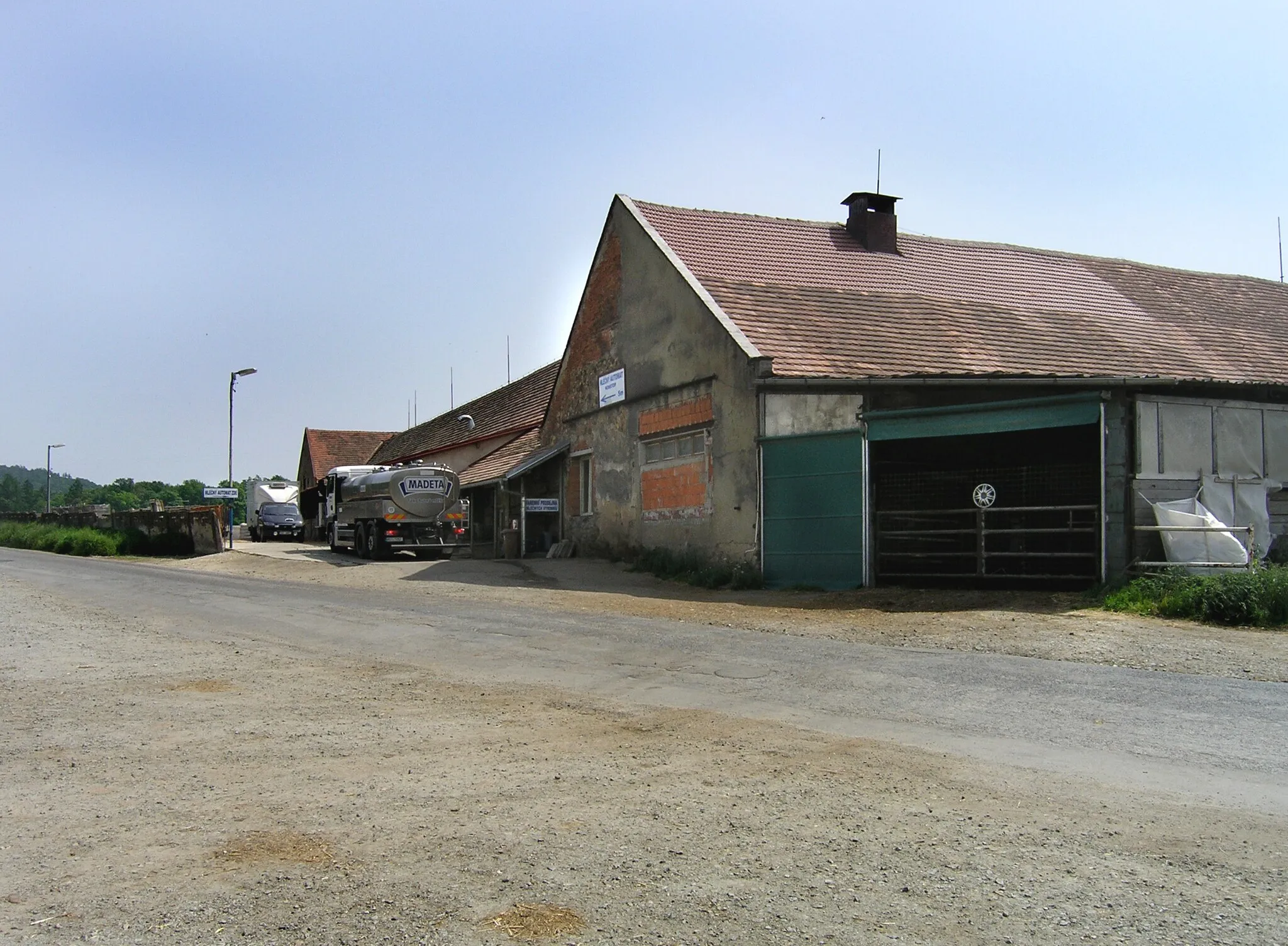 Photo showing: Animal farm in Dolní Požáry, part of Krhanice, Czech Republic