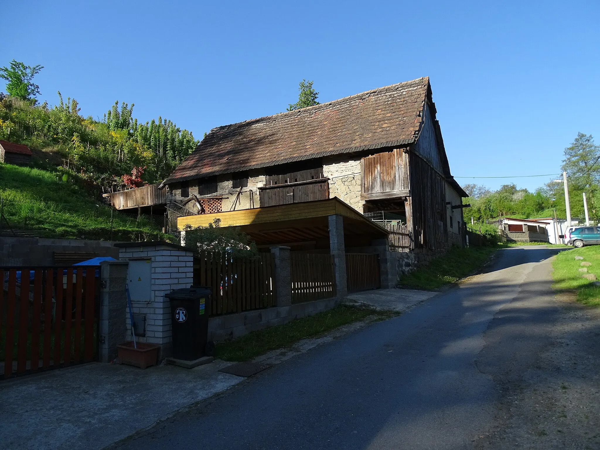 Photo showing: Chářovice, Benešov District, Central Bohemian Region, Czech Republic. House no. 2.