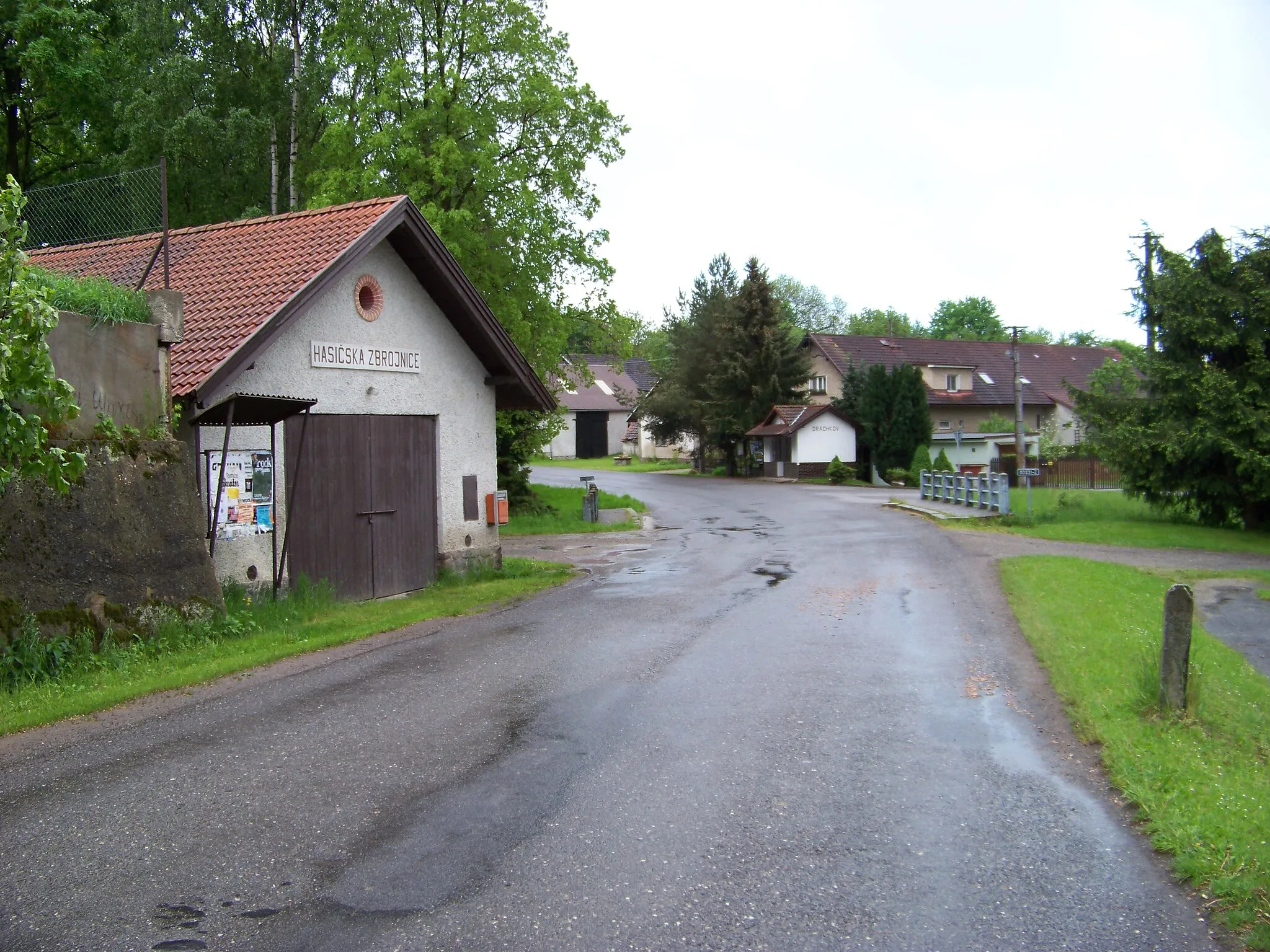 Photo showing: Bystřice-Drachkov, Benešov District, Central Bohemian Region, the Czech Republic.
