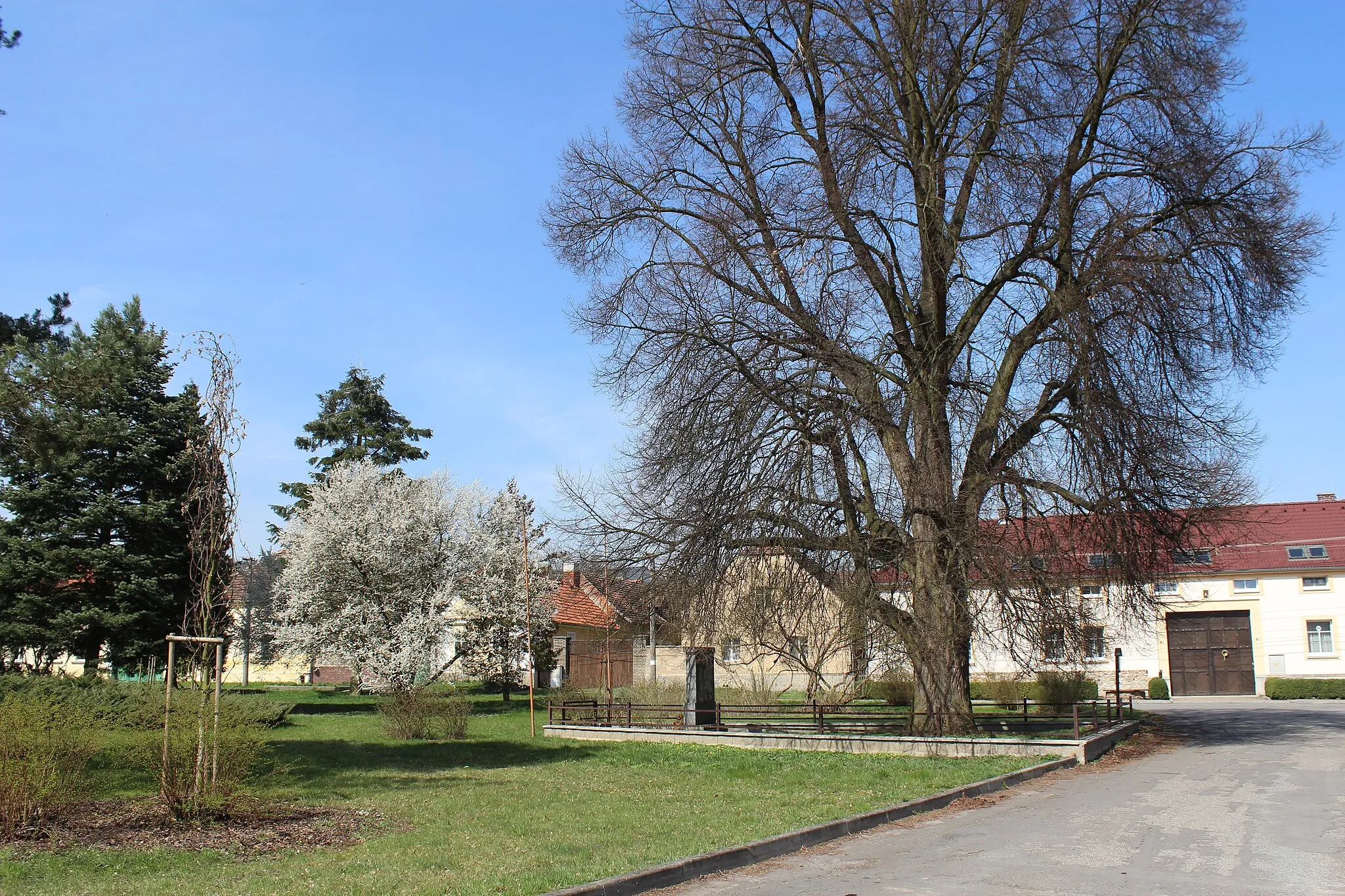 Photo showing: World War I memorial in Železná (Beroun District)