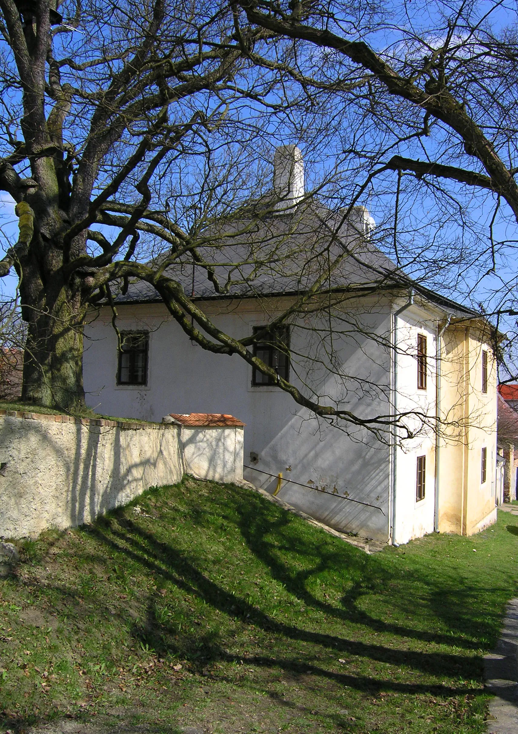 Photo showing: Presbytery in Železná village, Czech Republic