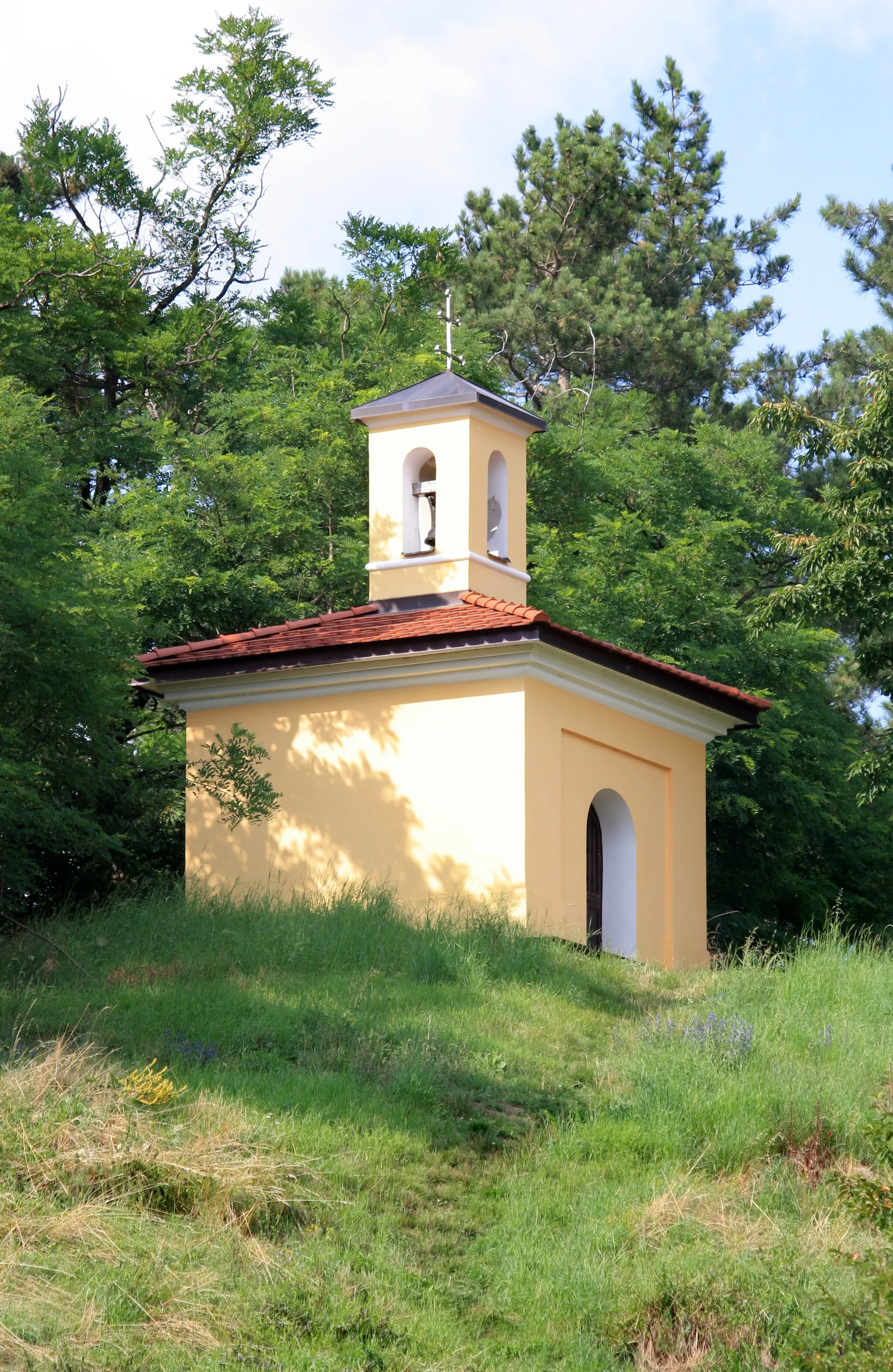 Photo showing: Chapel in Černín, part of Zdice, Czech Republic