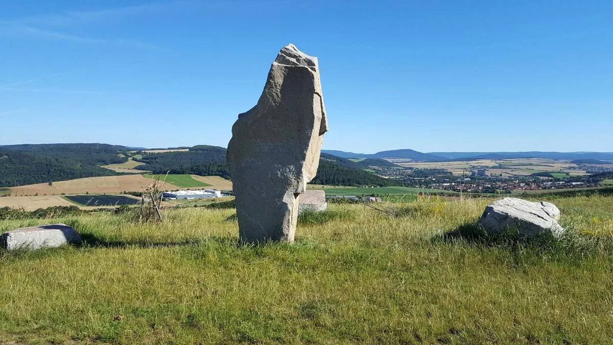 Photo showing: Menhir in Zdice in Beroun District – entry no. 23129.
