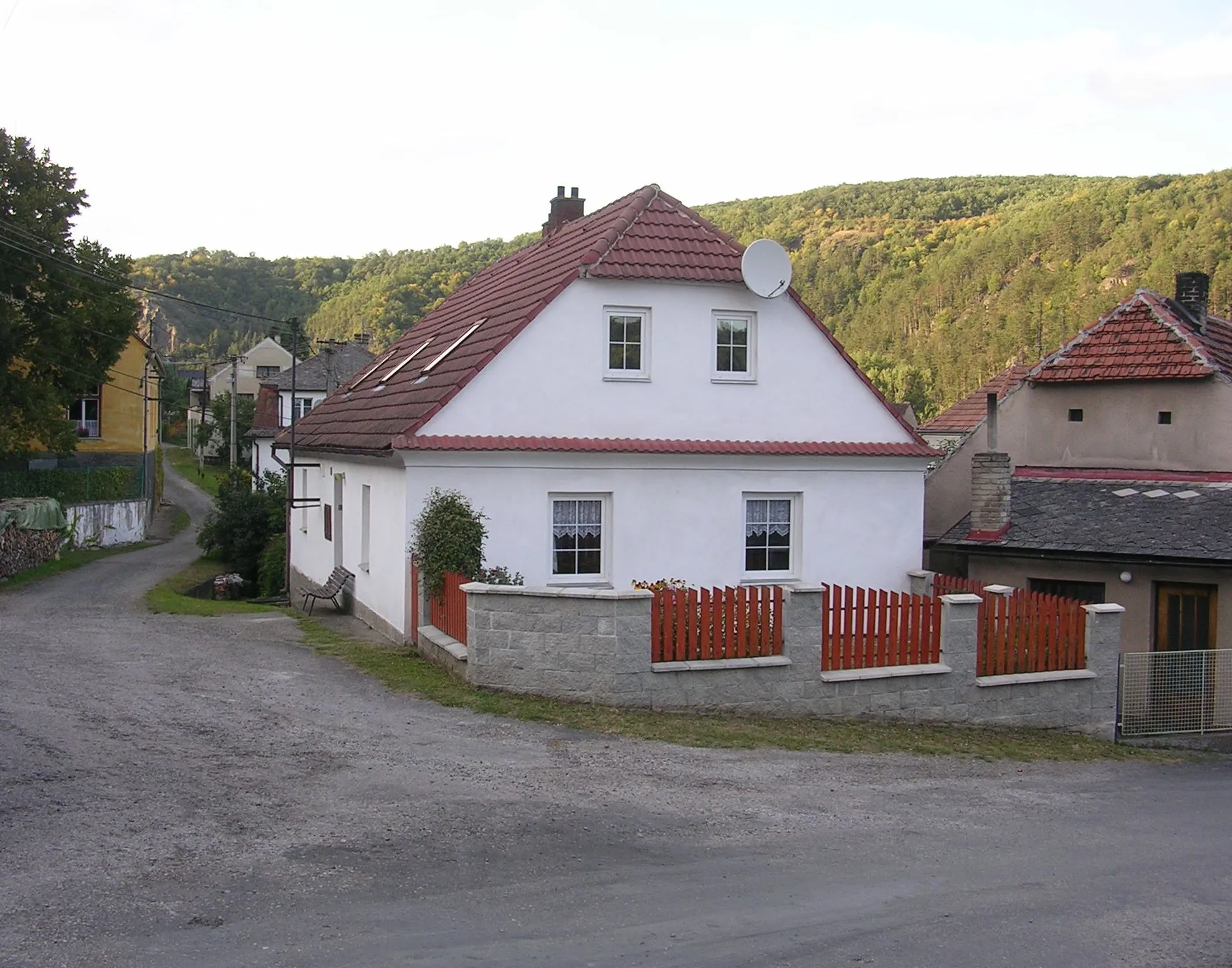 Photo showing: Nižbor-Žloukovice, Beroun District, Central Bohemian Region, the Czech Republic.