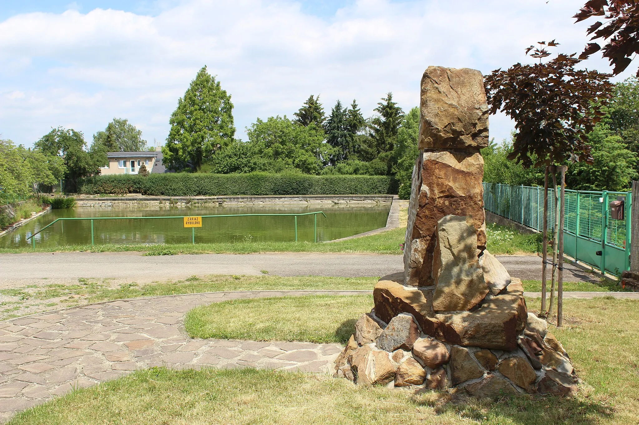 Photo showing: World War I memorial in Mezouň