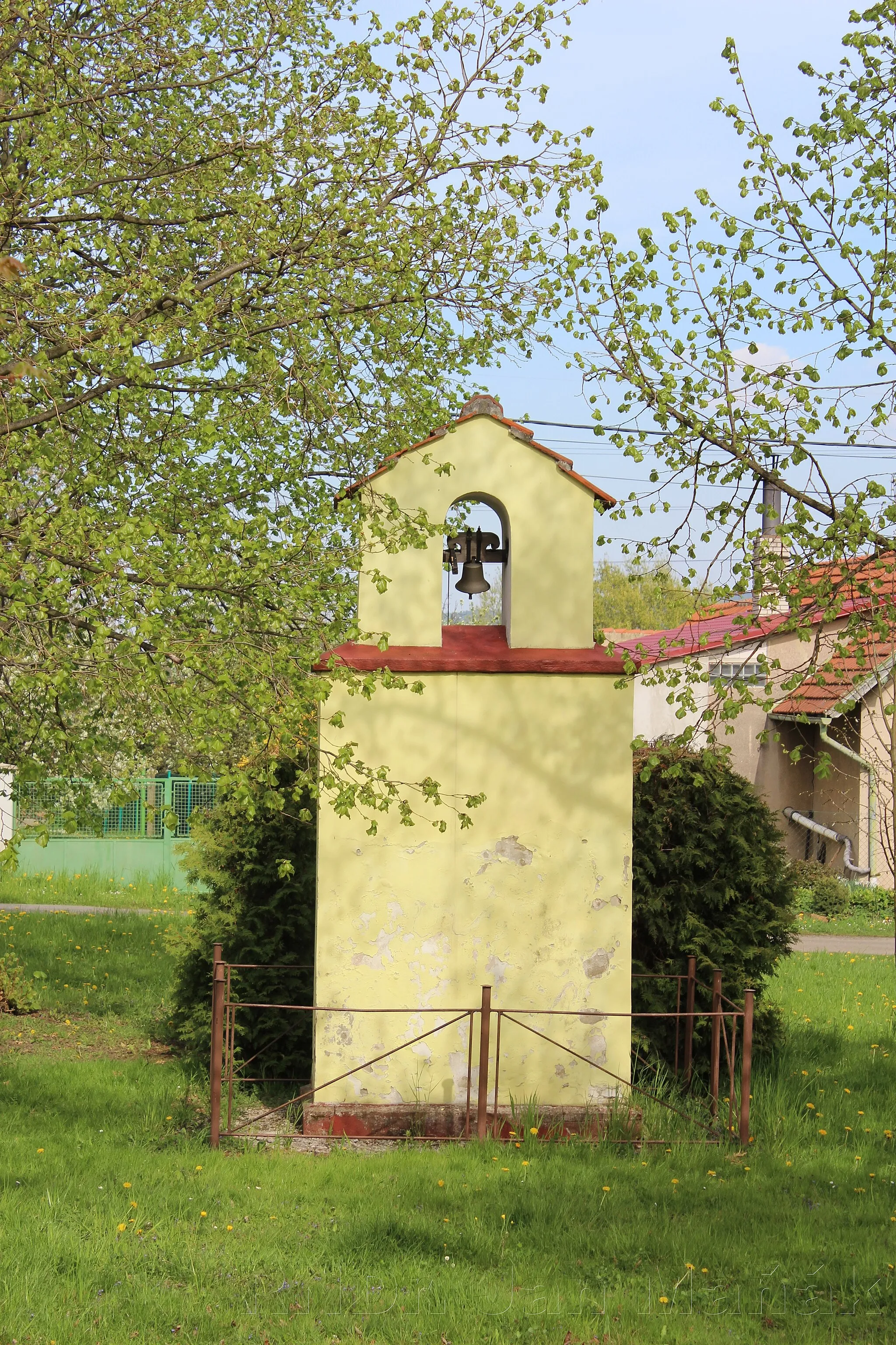 Photo showing: Chapel in Leč (Liteň)