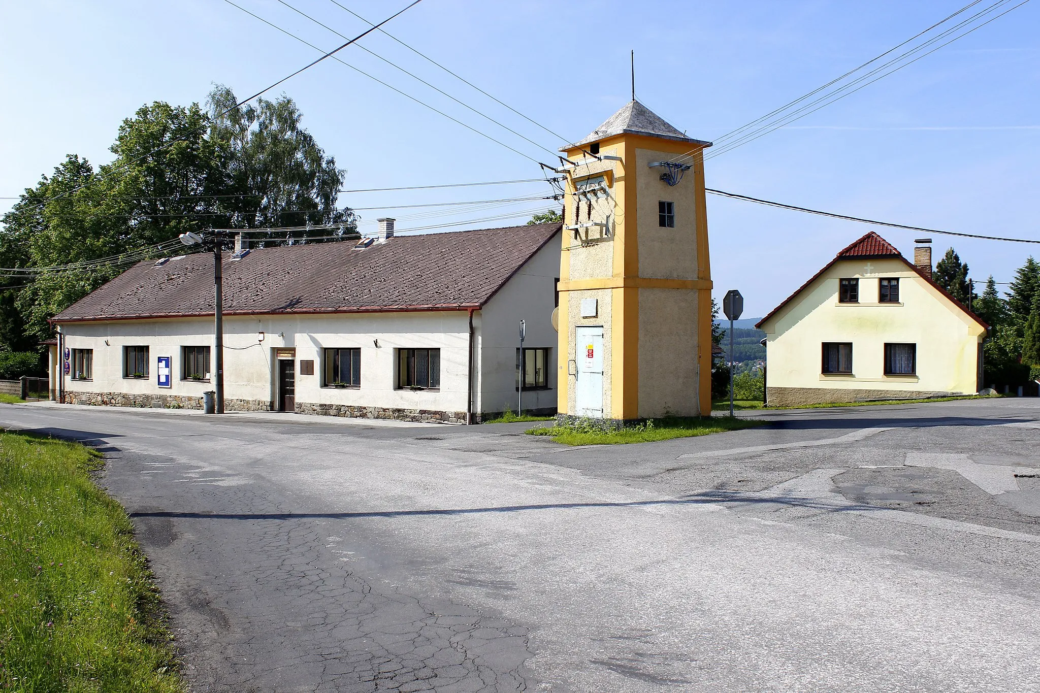 Photo showing: Municipal office in Hvozdec, Czech Republic