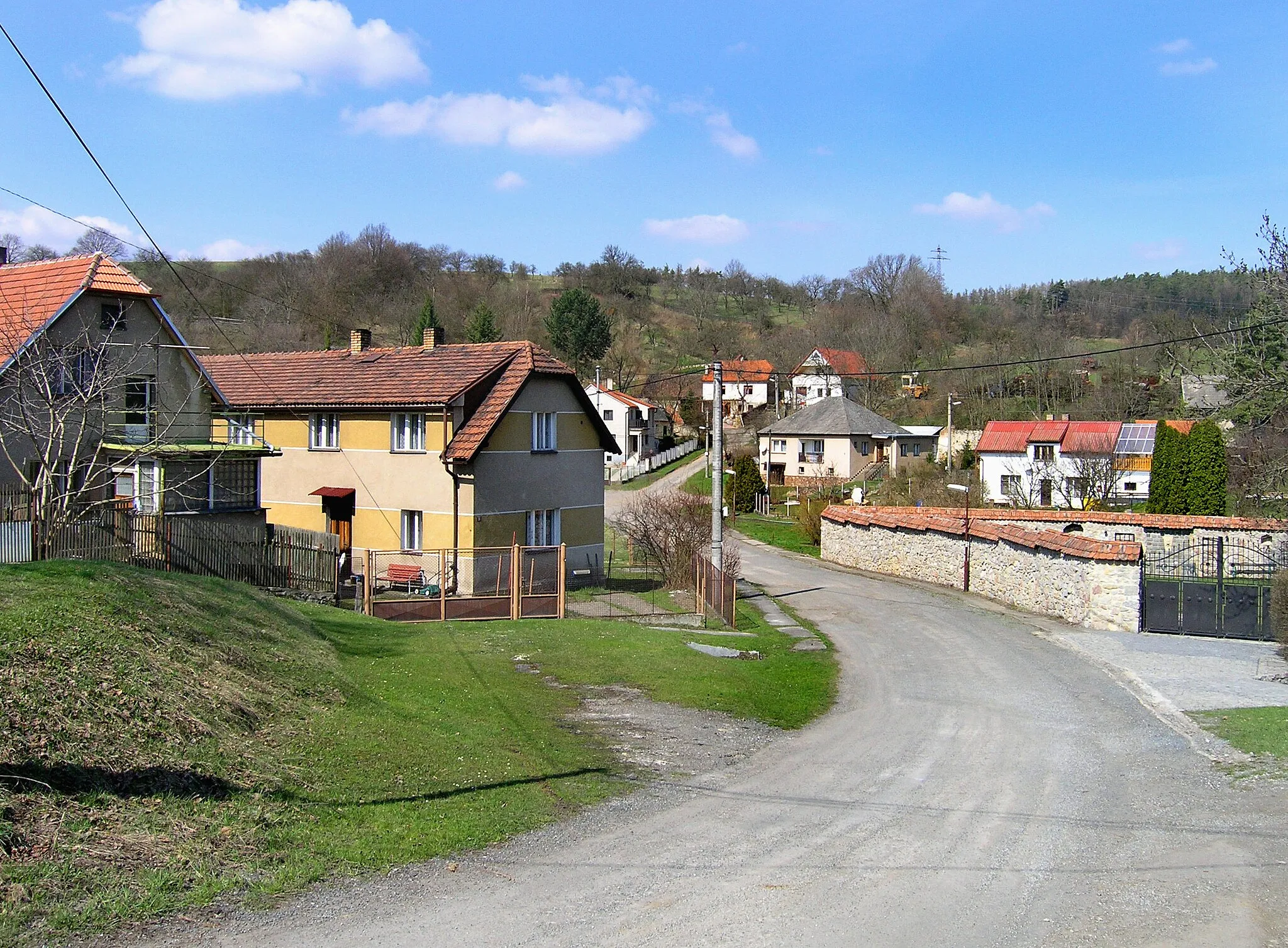 Photo showing: North part of Malé Přílepy, part of Chýňava village, Czech Republic