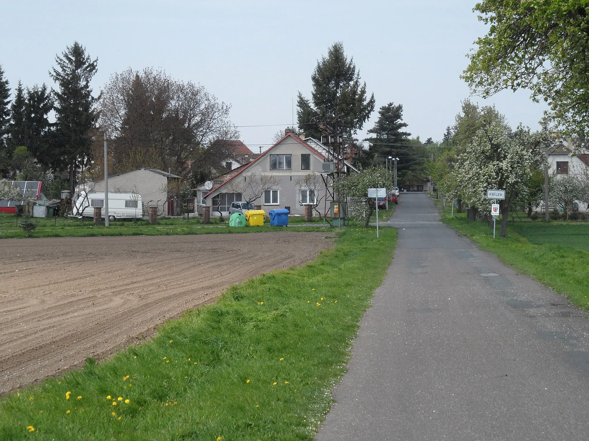 Photo showing: Kbílek A. View from Road to Ratboř, Kolín District, the Czech Republic.