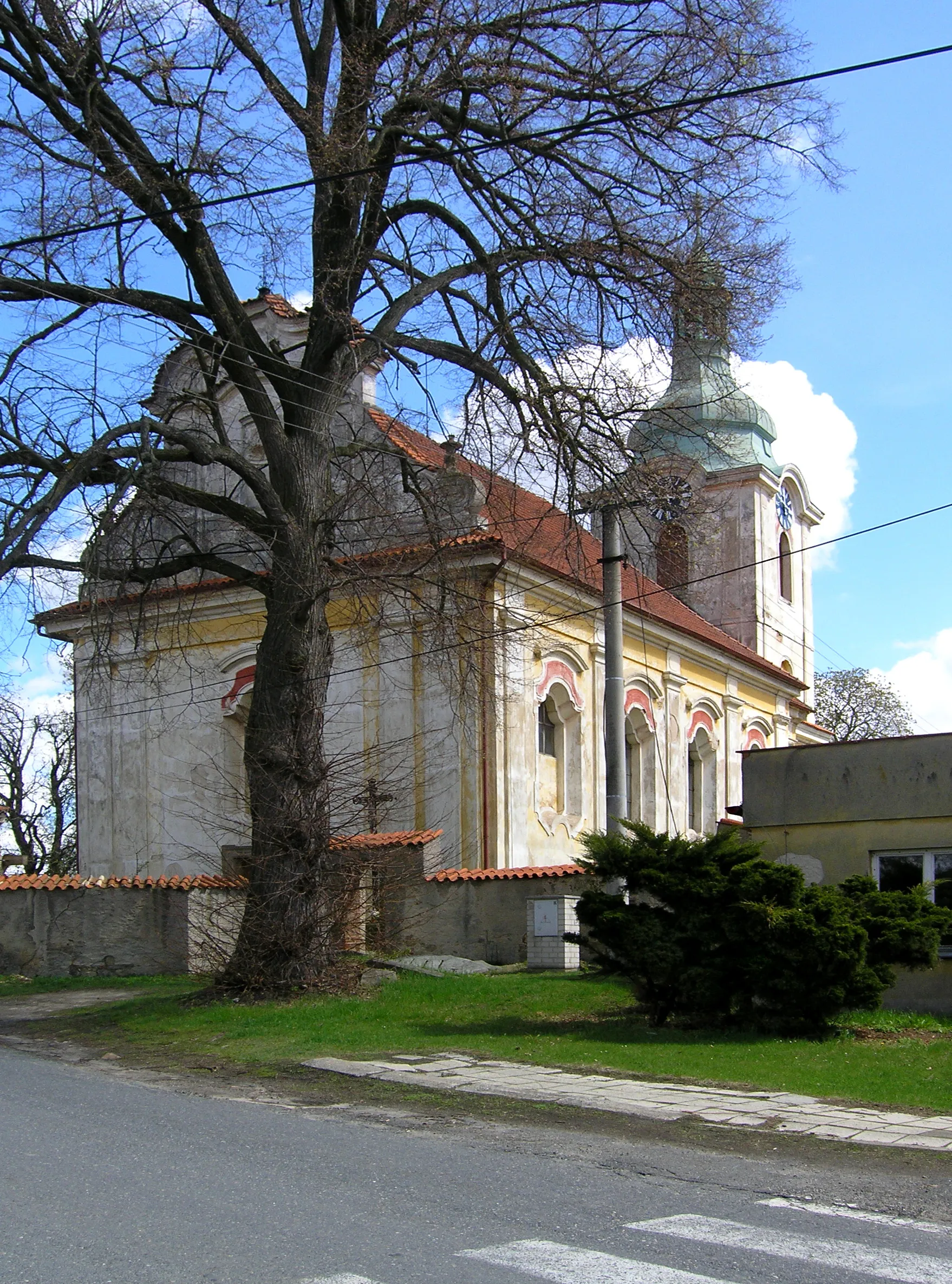 Photo showing: Saint Wenceslas Church in Horní Kruty, Czech Republic