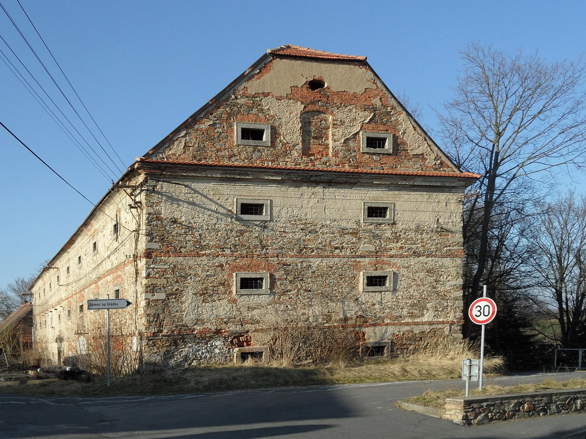 Photo showing: Červený Hrádek (Bečváry) I. Baroque Granary, Kolín District, the Czech Republic.