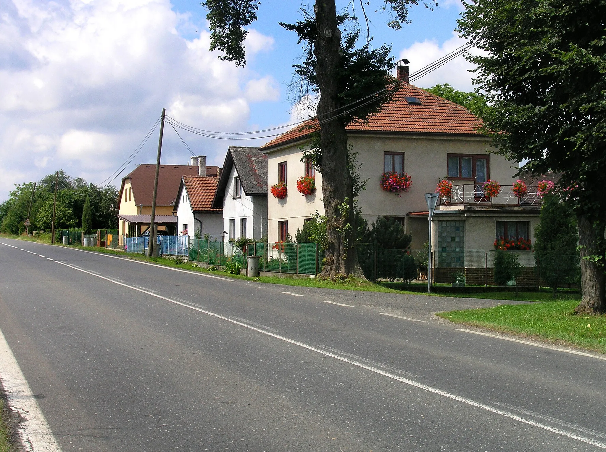 Photo showing: East part of Štipoklasy village, Czech Republic