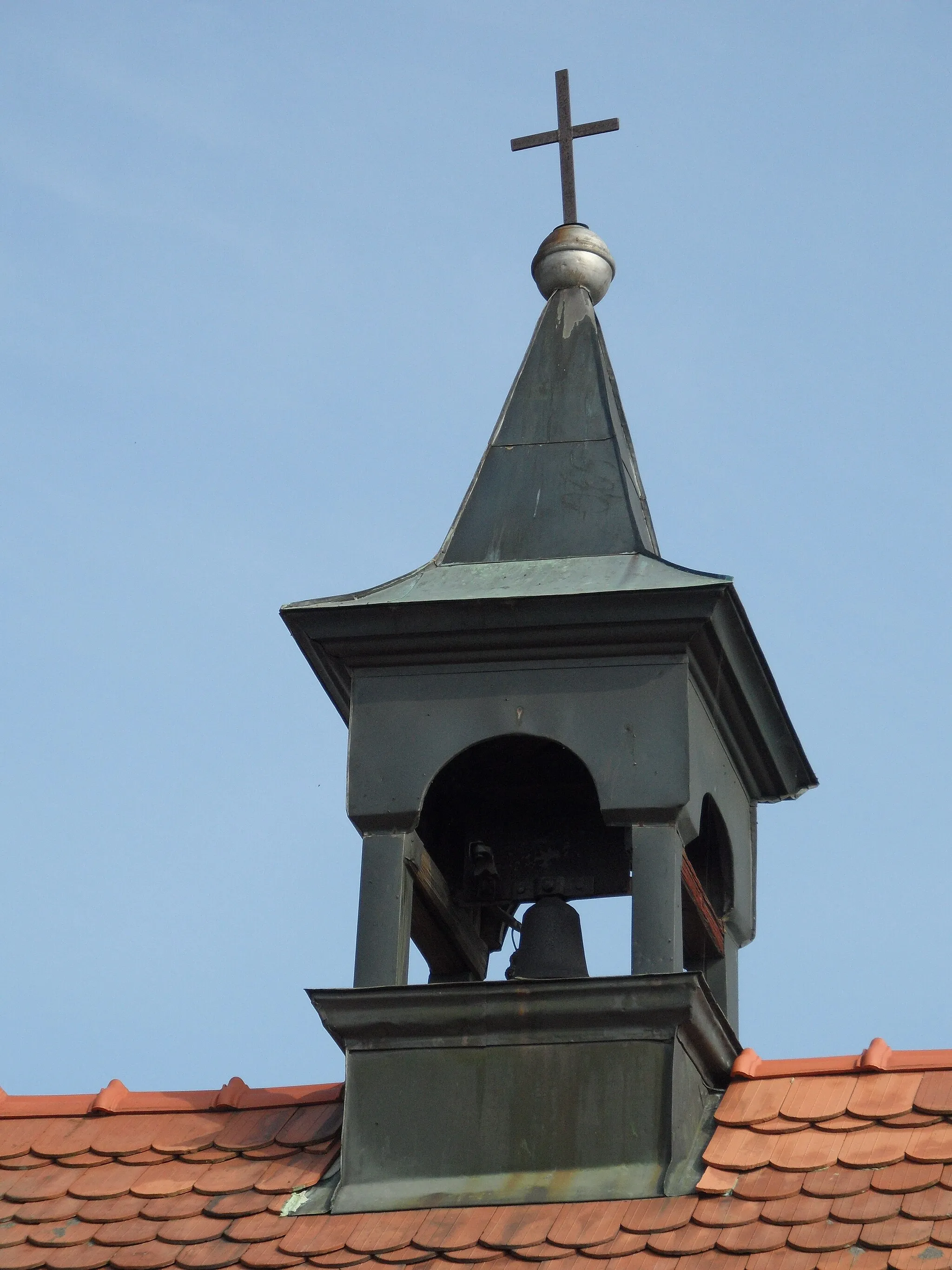 Photo showing: Řendějov D. Bell Tower: Detail, Kutná Hora District, the Czech Republic.