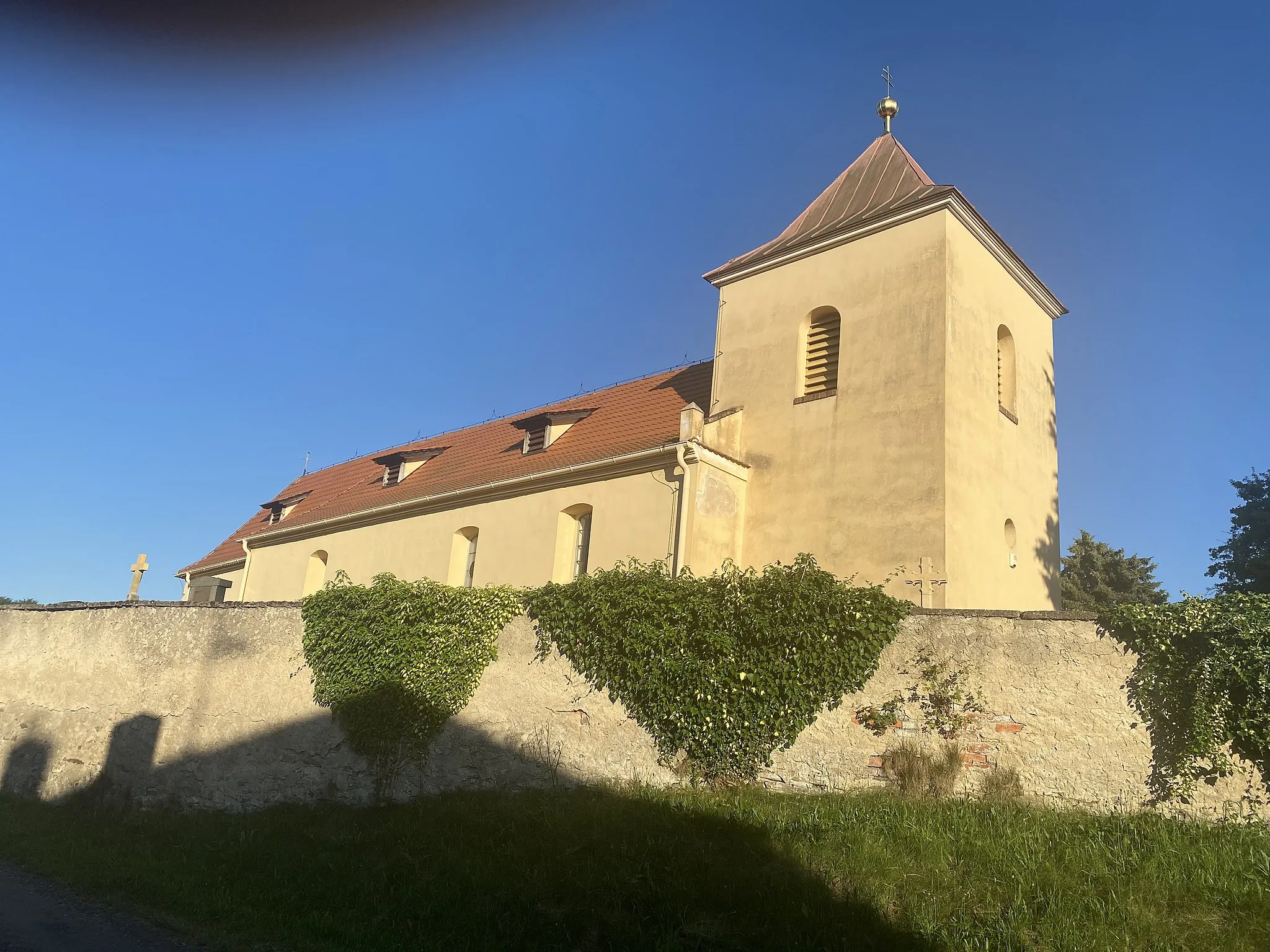 Photo showing: Jindice St.Vaclav church, Jindice (Rašovice), Central Bohemia, The Czech Republic