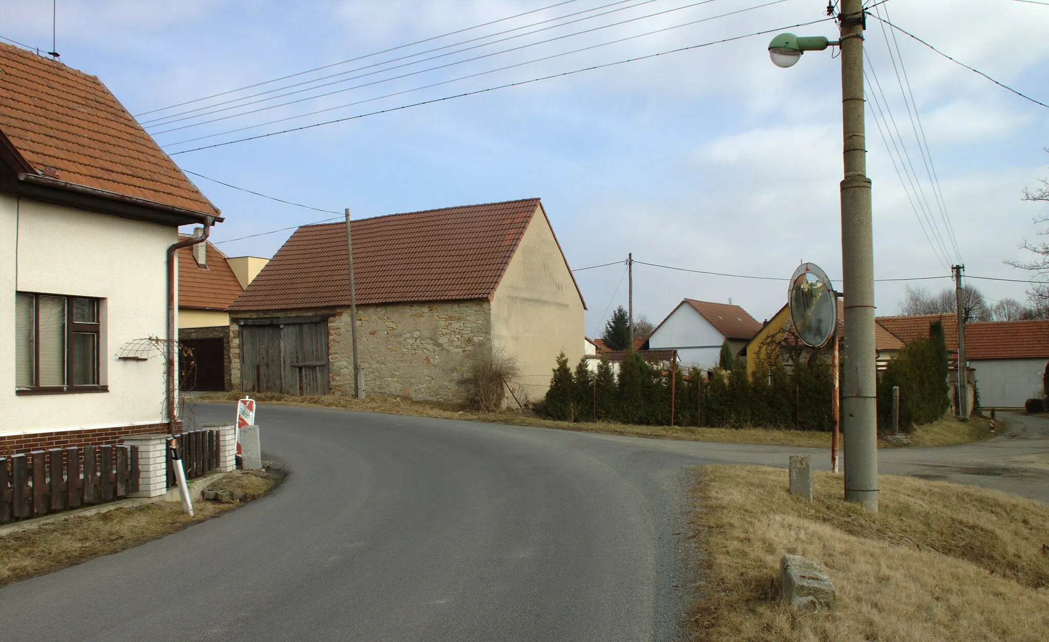 Photo showing: Nová Ves, a village in Mělník District, Central Bohemian Region, CZ