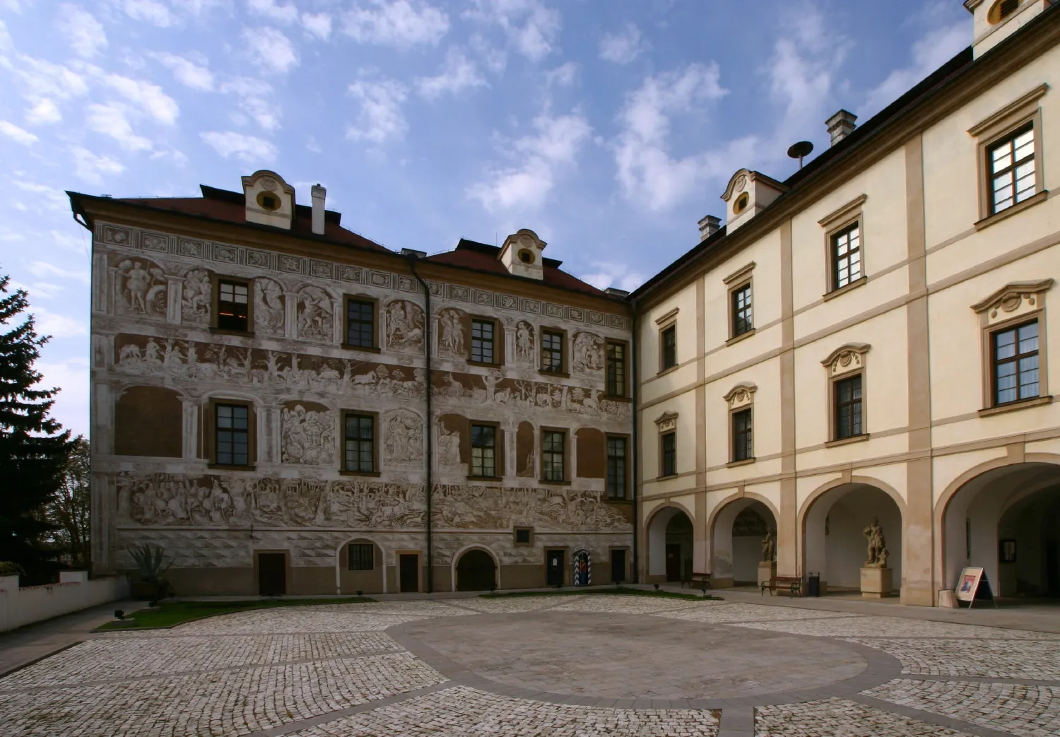 Photo showing: The castle in Benátky nad Jizerou (Czech Republic), where Tycho Brahe lived from August 1599 to June 1600. In February 1600, Tycho Brahe and Johannes Kepler met here for the first time.