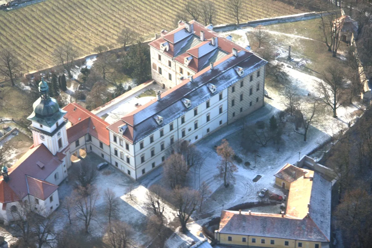 Photo showing: Letecký pohled na zámek v Benátkách nad Jizerou