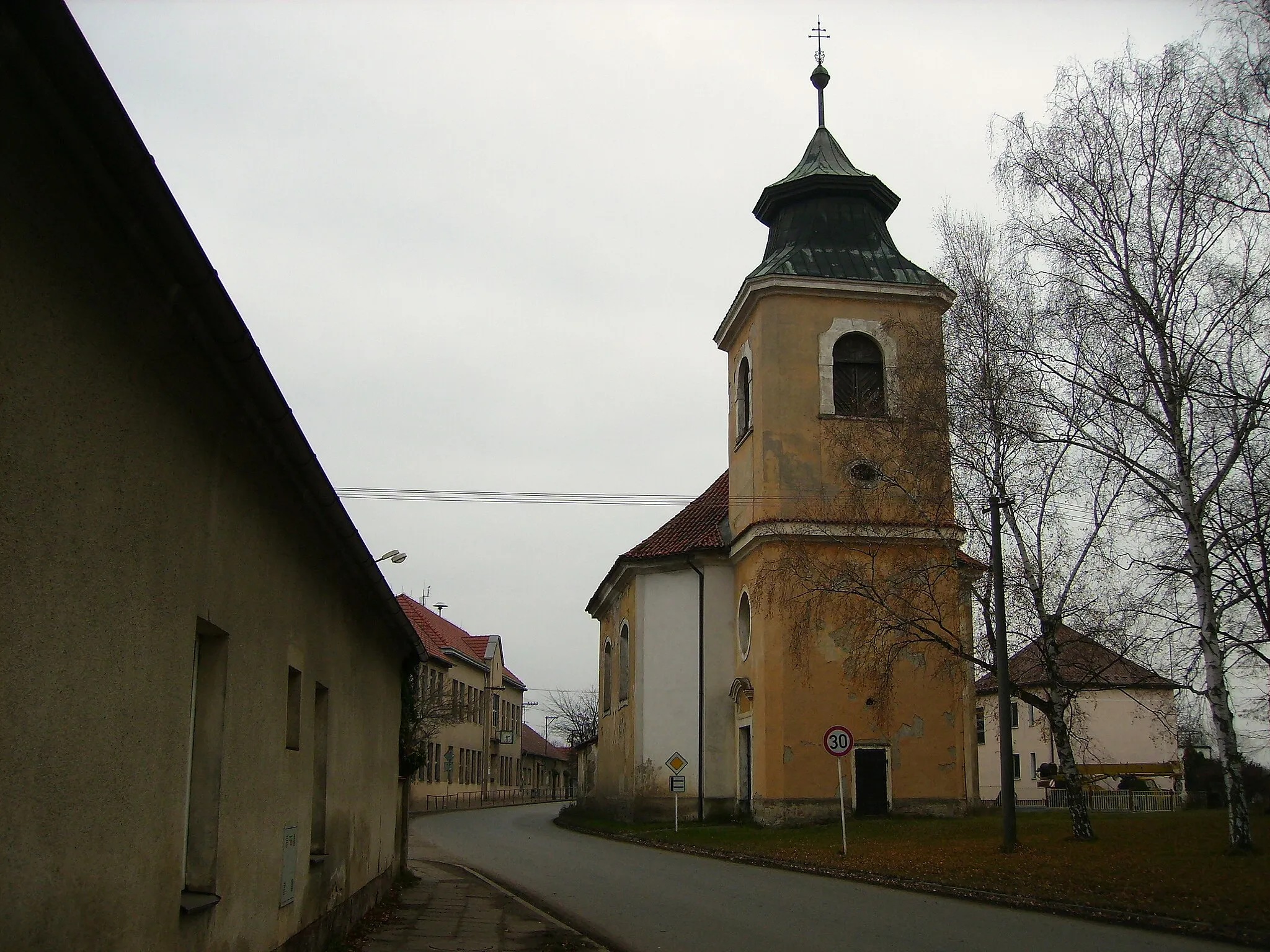 Photo showing: Kostel sv. Maří Magdaleny v Semicích.
Autor: Petr Vilgus