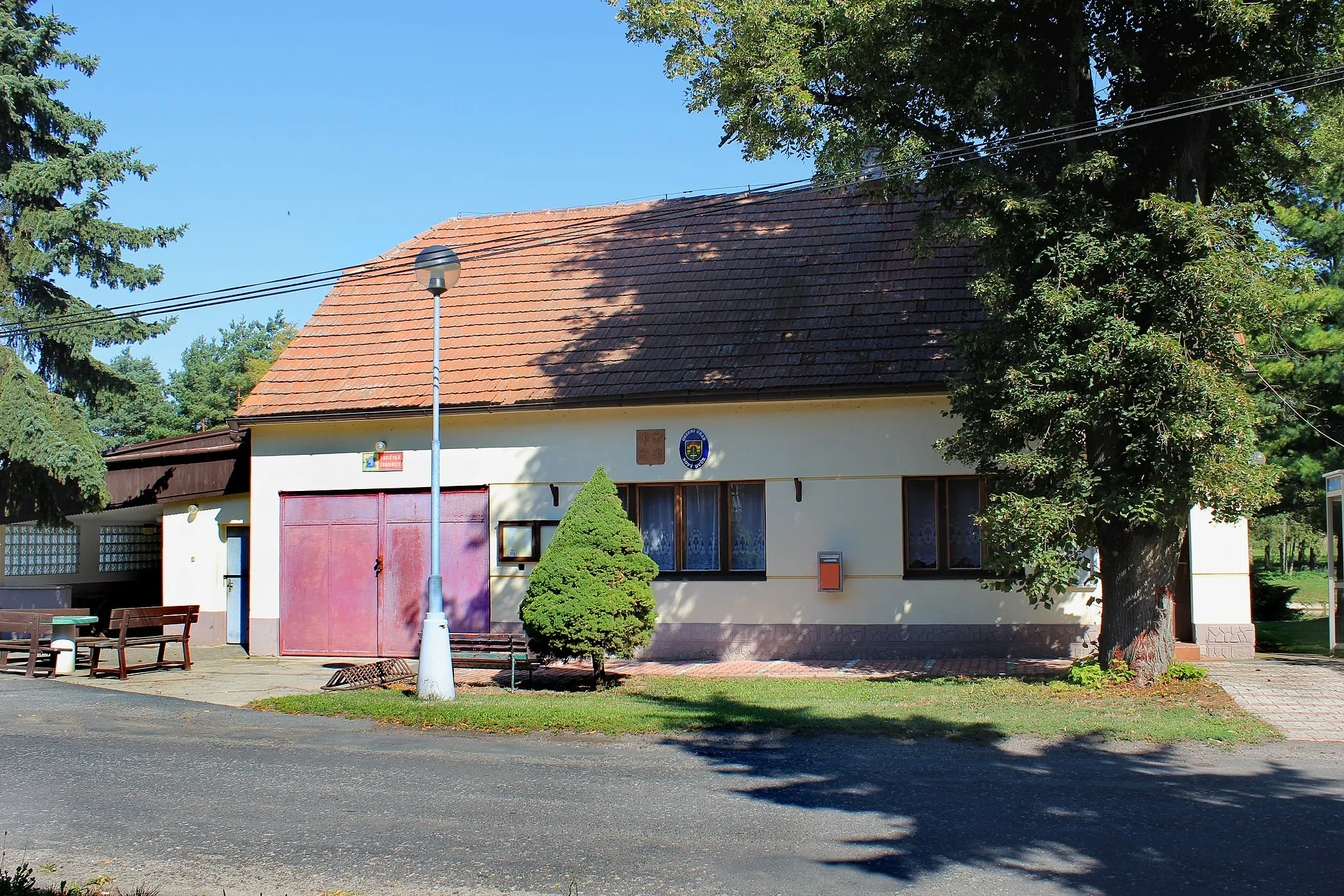 Photo showing: Municipal office in Nový Dvůr, Czech Republic.