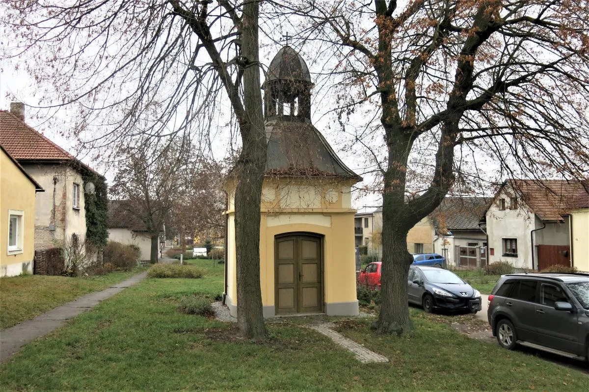 Photo showing: Chapel in Kamenné Zboží in Nymburk District – entry no. 41951.