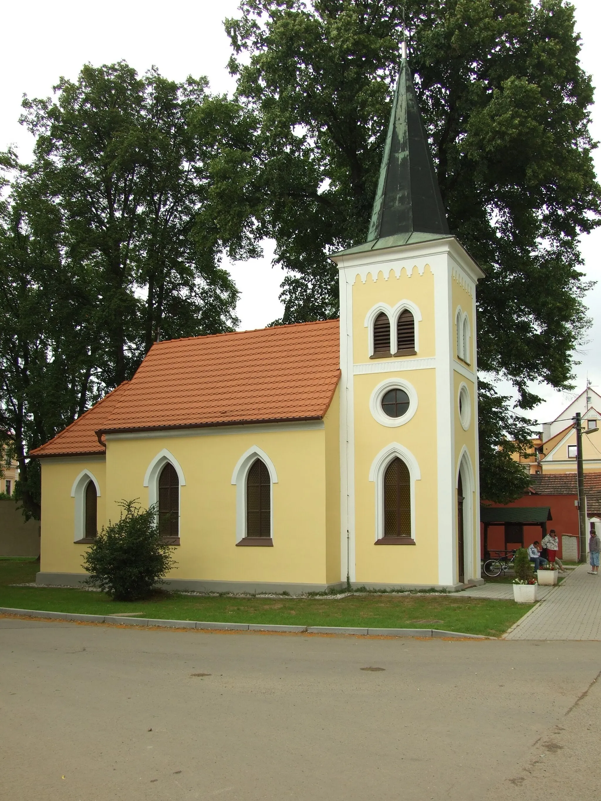 Photo showing: Town of Nučice and surrounding countryside in Central Bohemian Region situated close to Prague, CZ