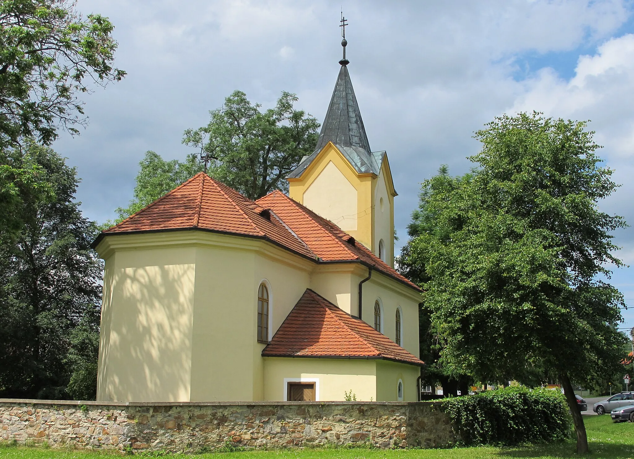 Photo showing: Church of Assumption of Mary in Kytín in Prague-West District