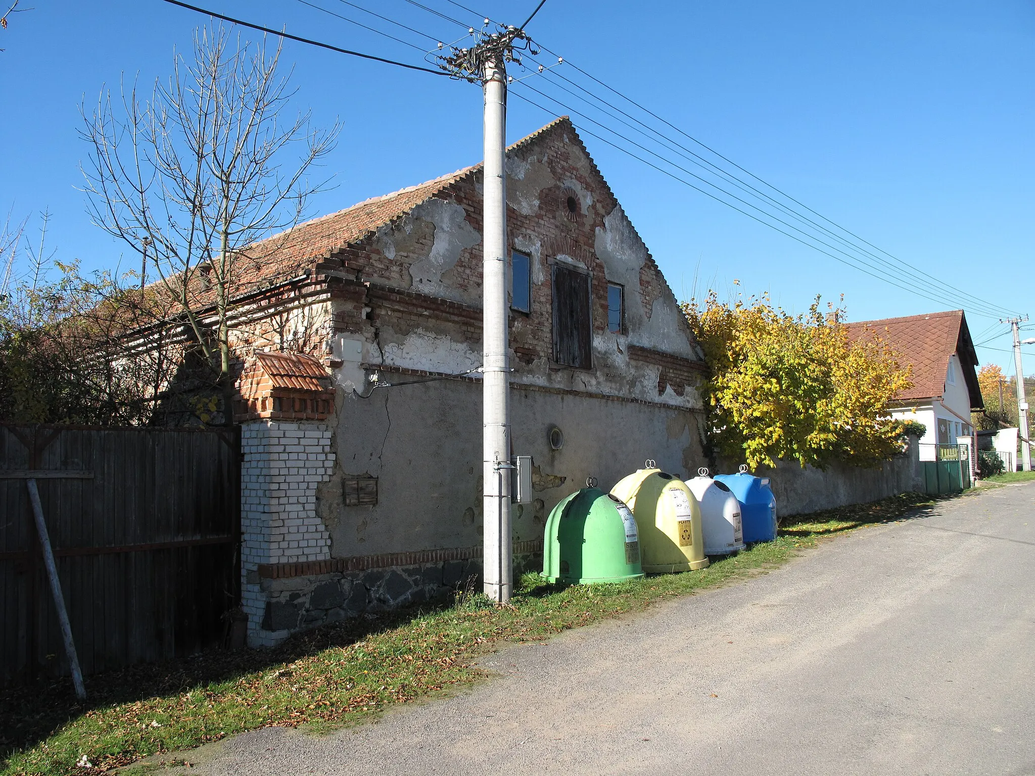 Photo showing: Housein Vrančice. Příbram District, Czech Republic.
