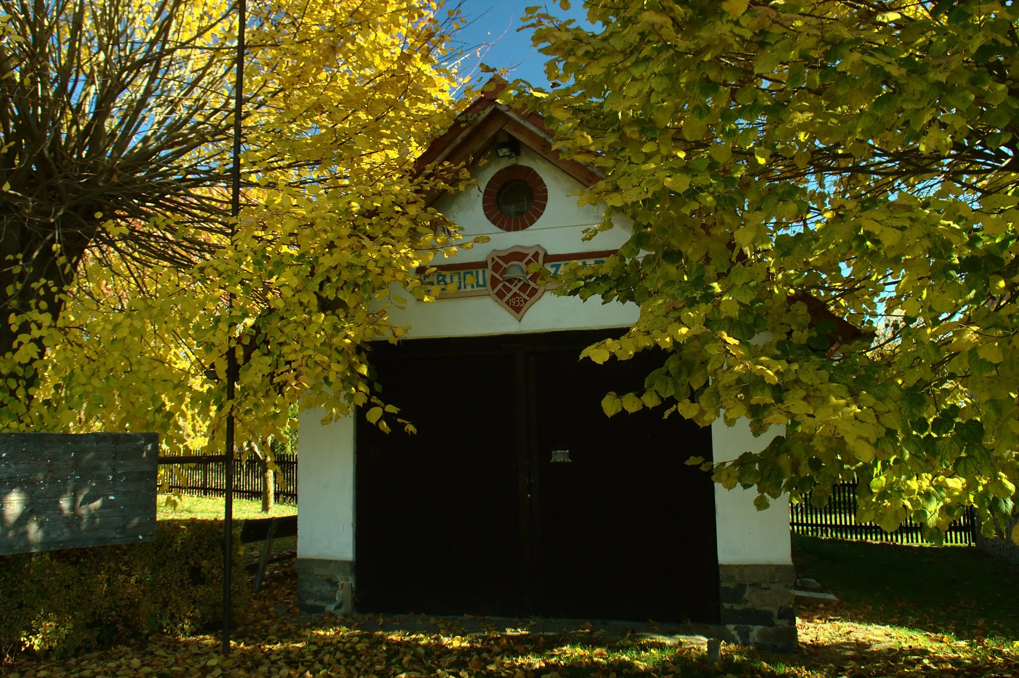 Photo showing: A fire station in the village of Vrančice, Central Bohemia, CZ