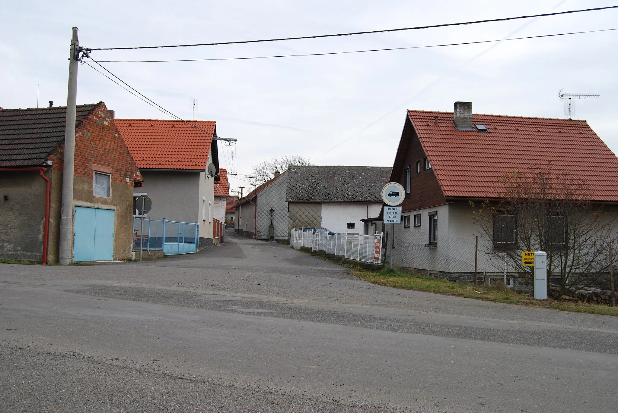 Photo showing: Sedlice village in Příbram District, Czech Republic.