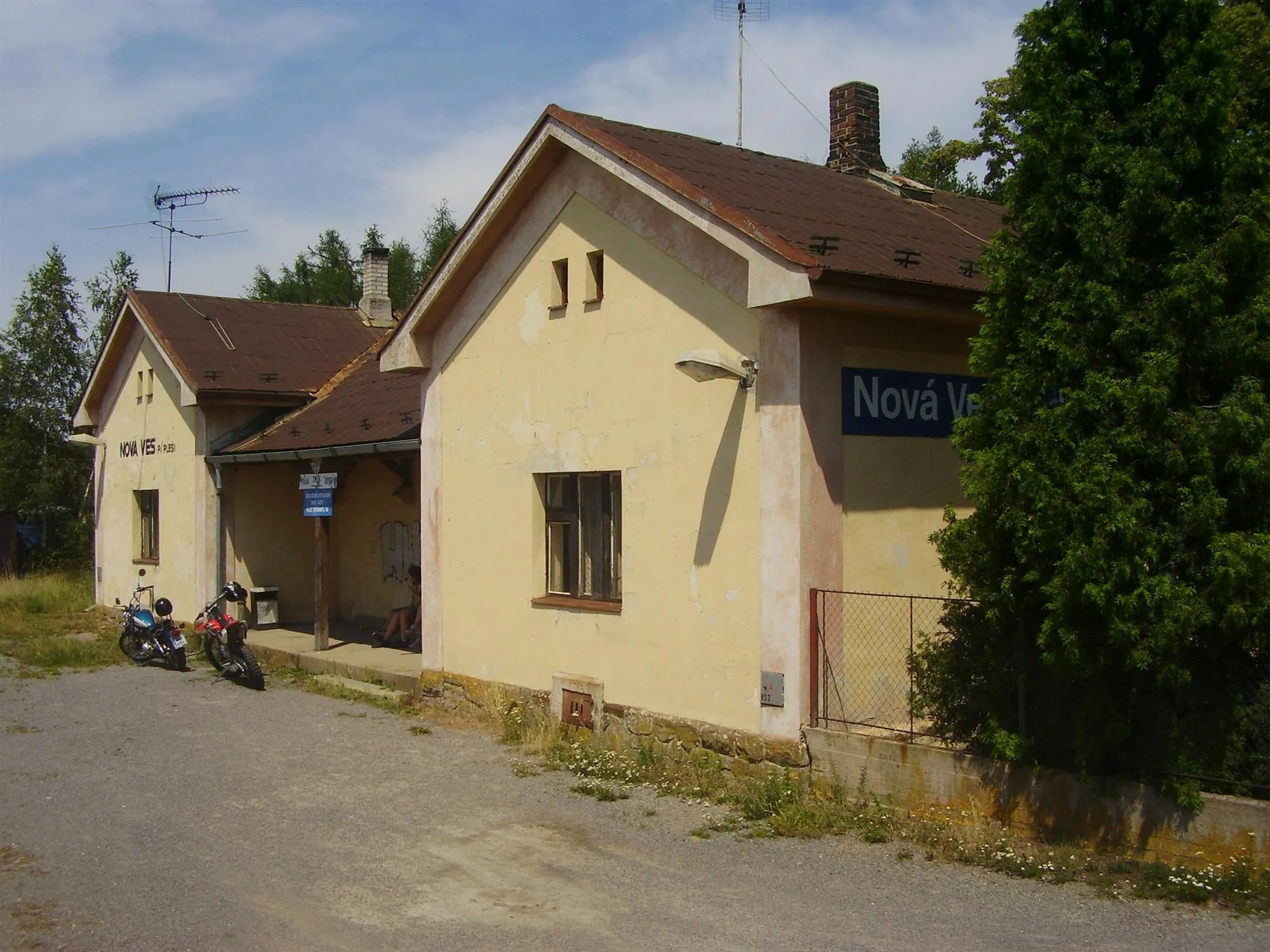 Photo showing: Train station in Nová Ves pod Pleší, Central Bohemian Region