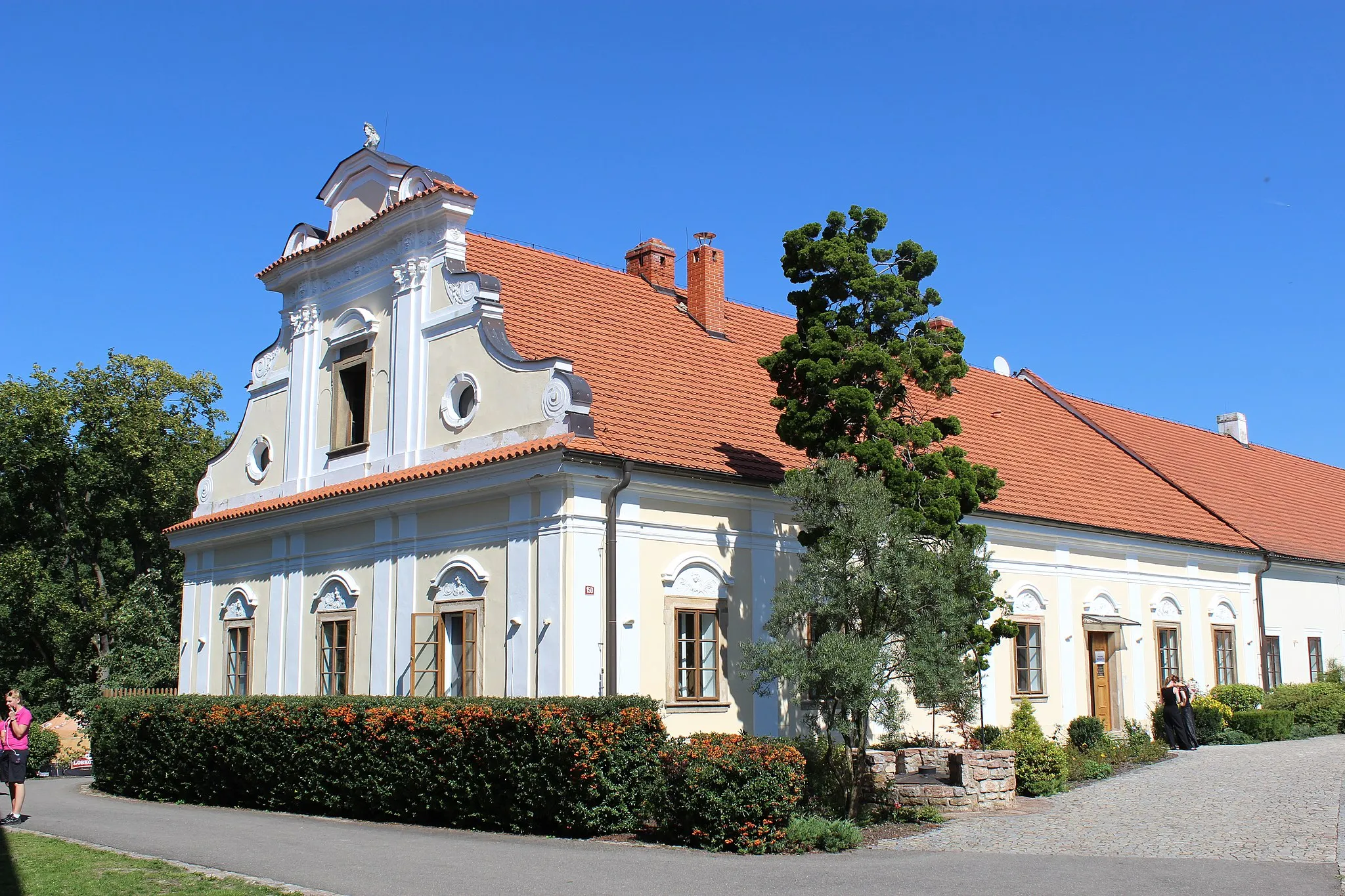 Photo showing: Castle Liteň.A house called Čechovna (Svatopluk Čech)