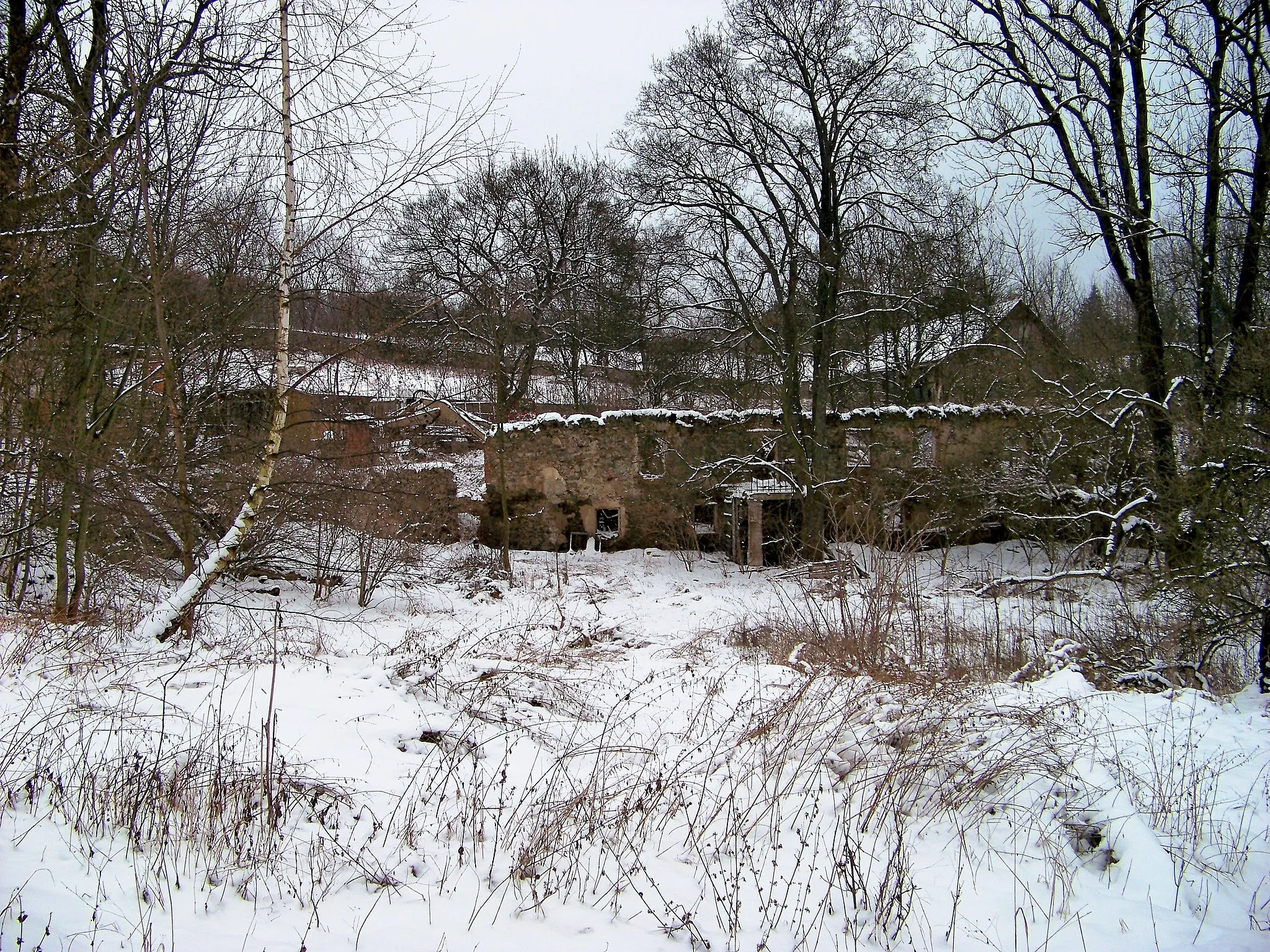 Photo showing: Jílové u Prahy-Kabáty, Prague-West District, Central Bohemian Region, Czech Republic. Včelní Hrádek.