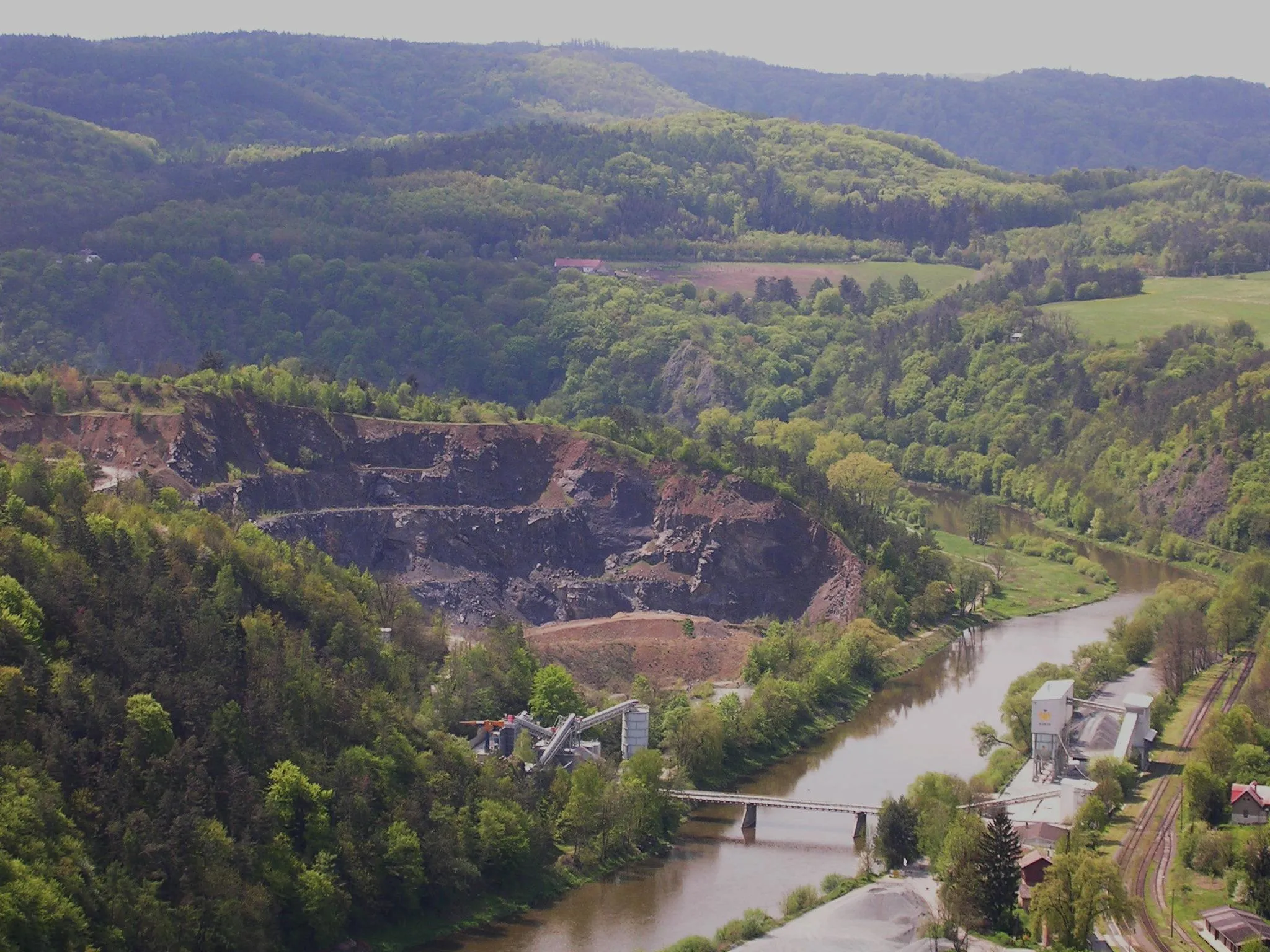 Photo showing: Sýkořice Quarry, the Czech Republic.