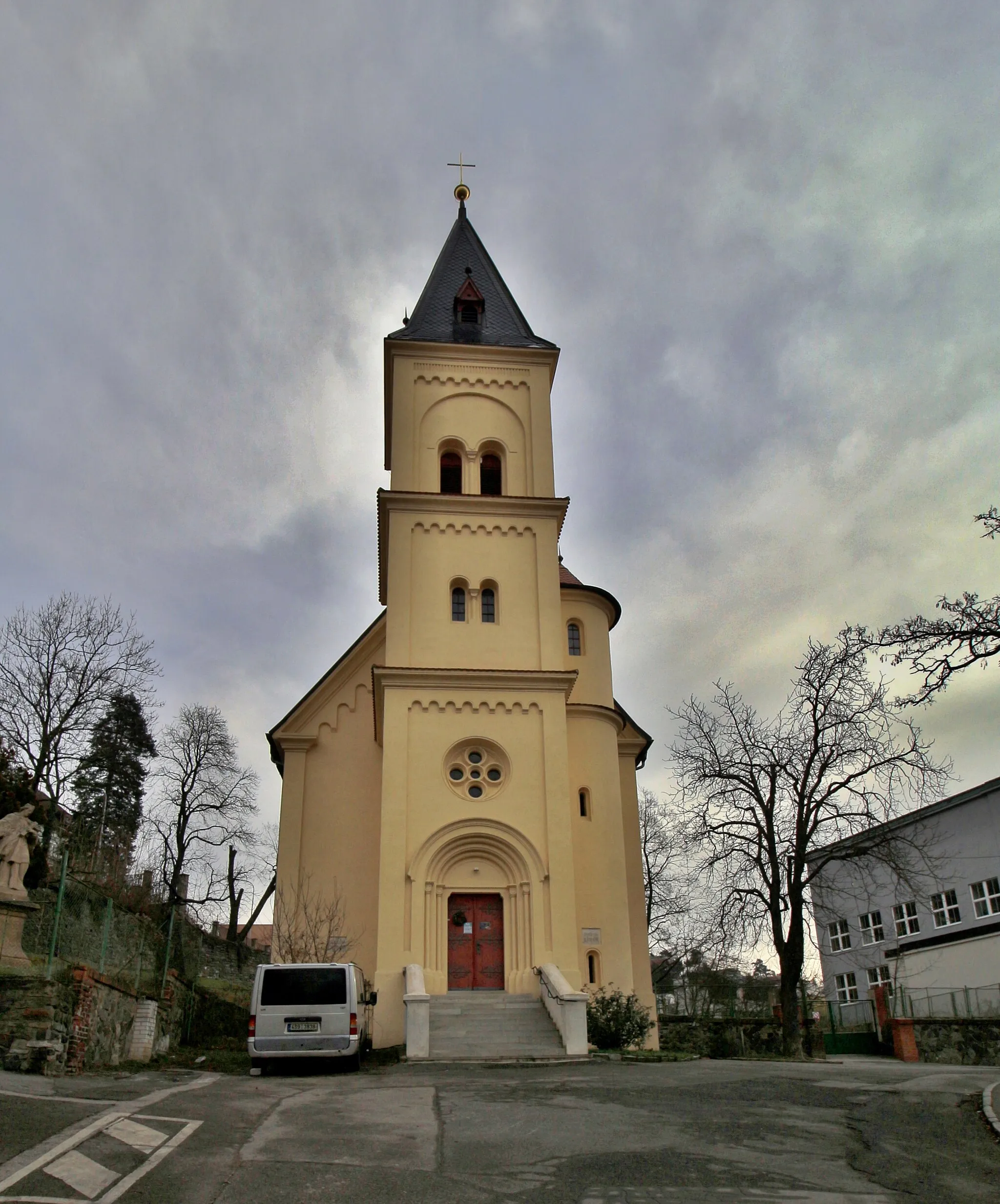 Photo showing: Kostel sv. Prokopa v Braníku