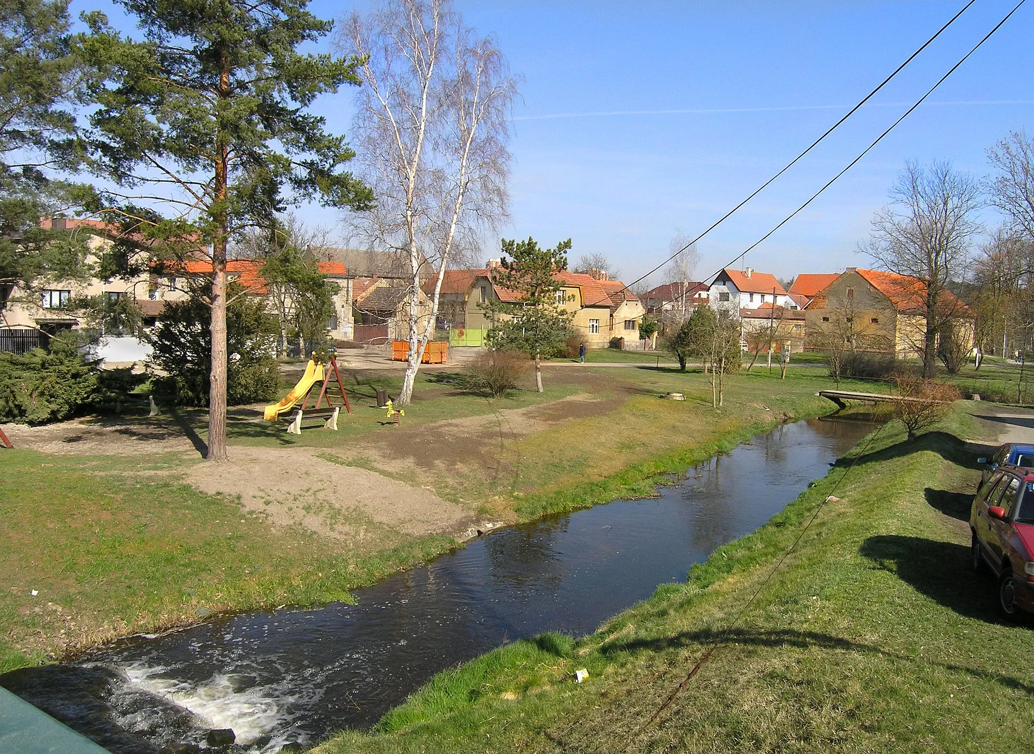 Photo showing: Botič Creek at Křeslice, Prague