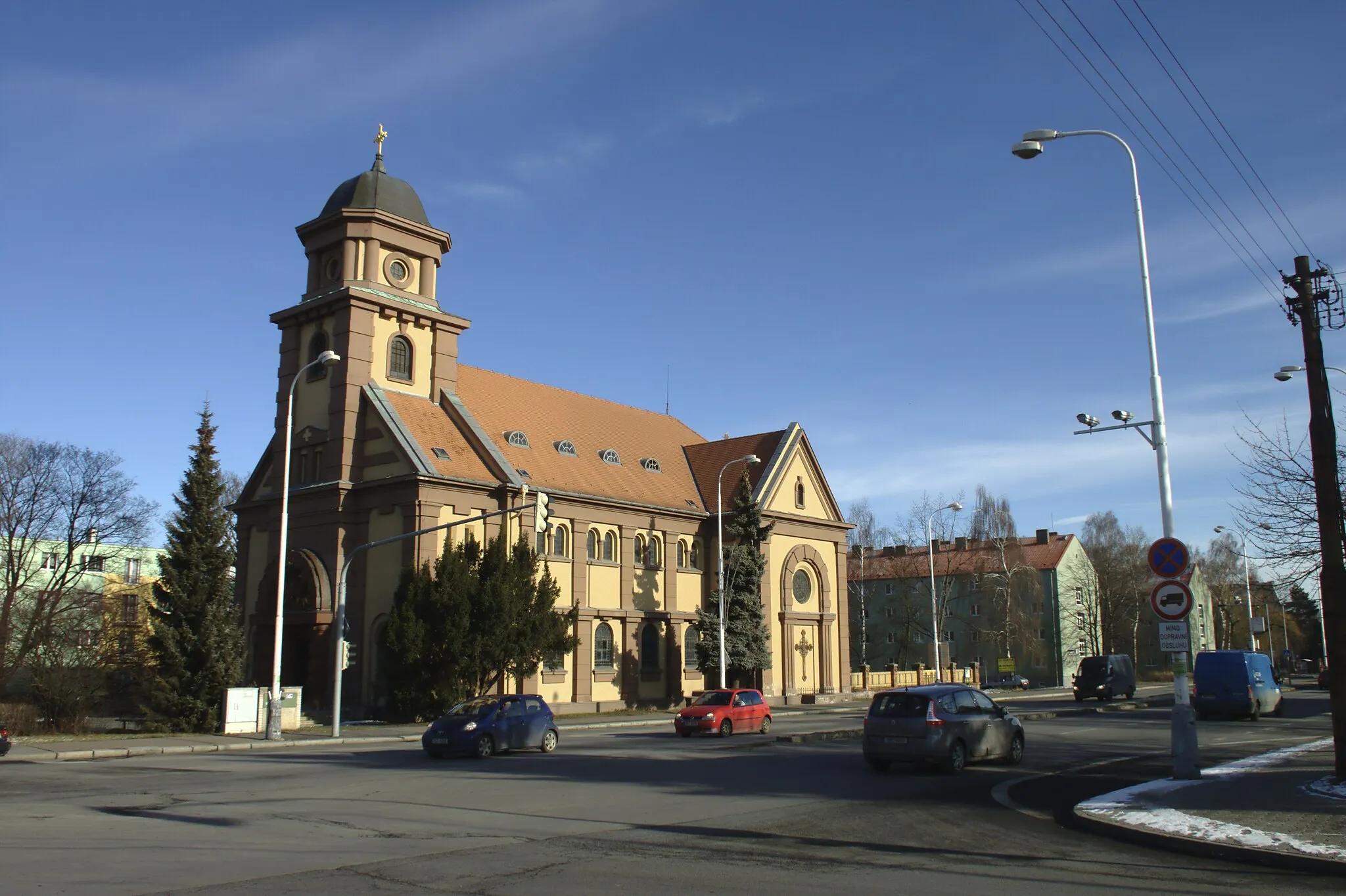 Photo showing: St. Václav (Wenceslaus) Church in Kladno-Rozdělov, CZ