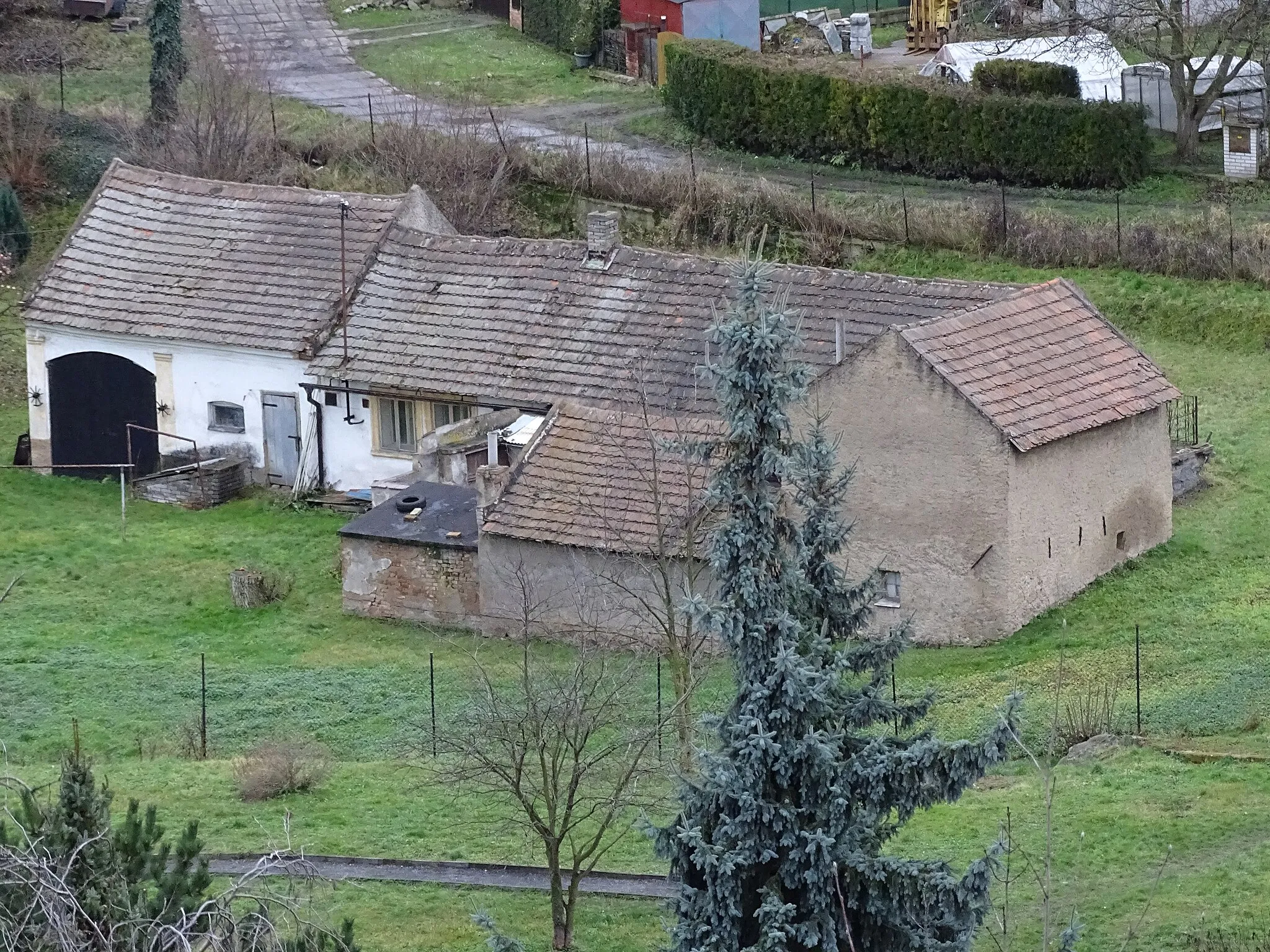 Photo showing: Velké Přílepy, Prague-West District, Central Bohemian Region, Czech Republic. A view from Skalka, Roztocká 133.