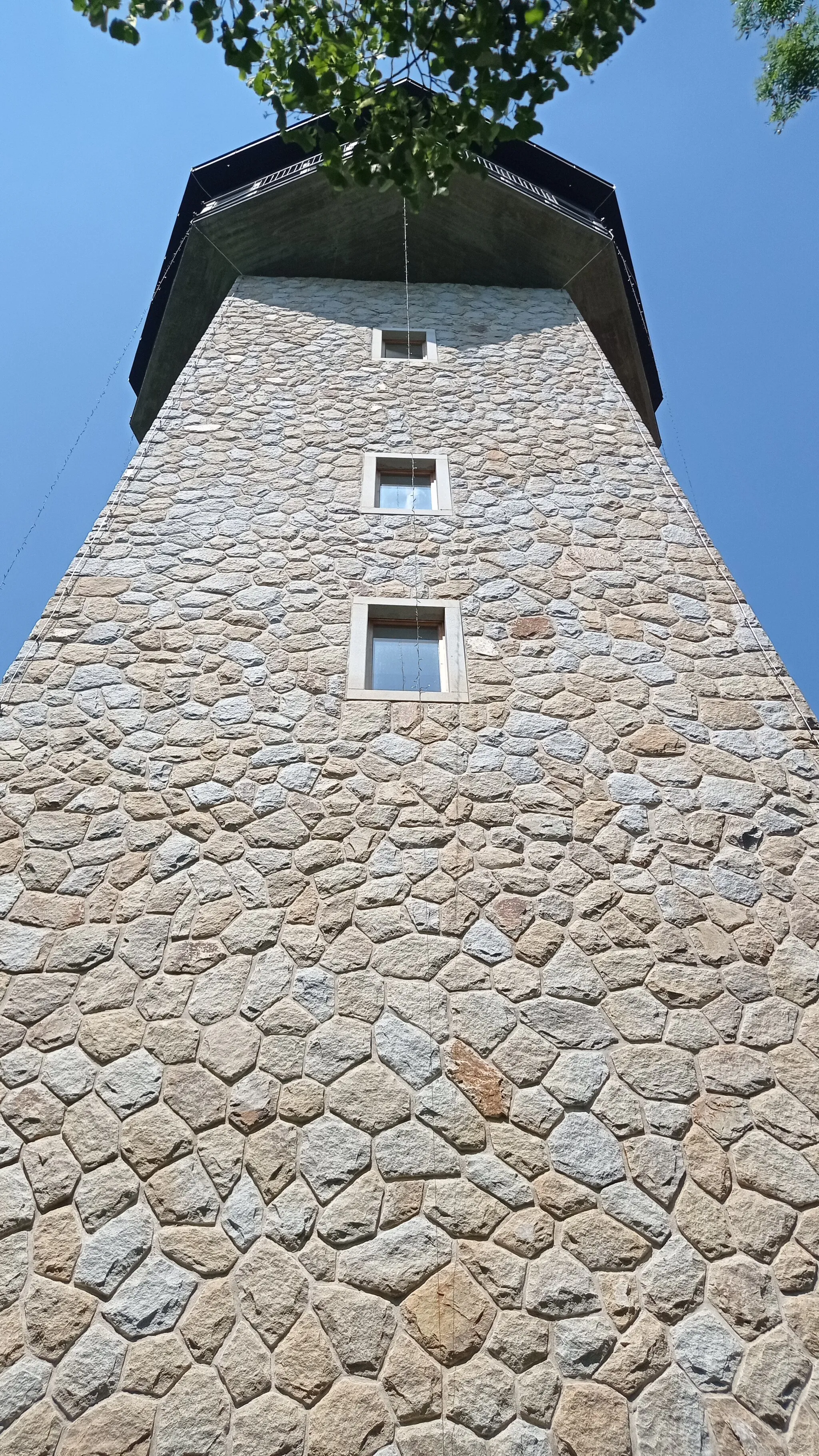 Photo showing: Observation tower Kaňk, Central Bohemian Region, Czechia