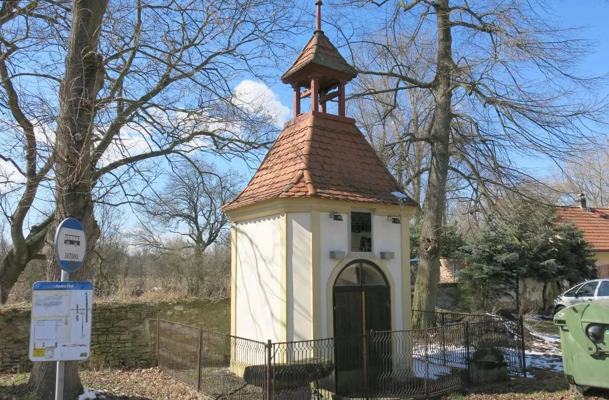 Photo showing: Chapel in Slavětín in Louny District – entry no. 20858.