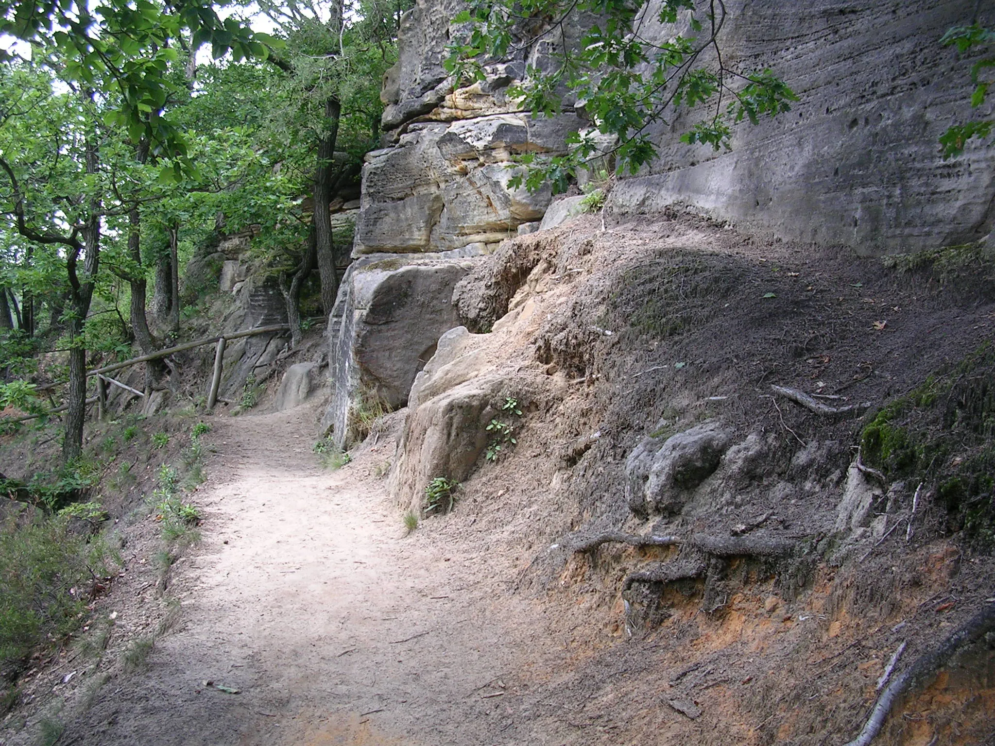 Photo showing: Žďár-Příhrazy, Mladá Boleslav District, Central Bohemian Region, the Czech Republic. Příhrazy Rocks, Stará Hrada.