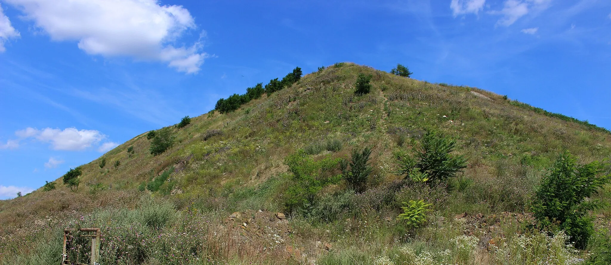 Photo showing: Strachovská halda